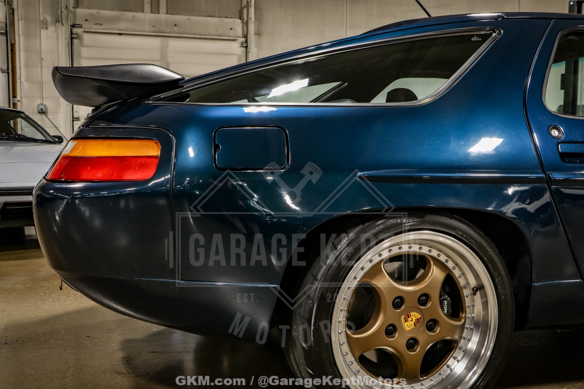 1991 Porsche 928 GT 74