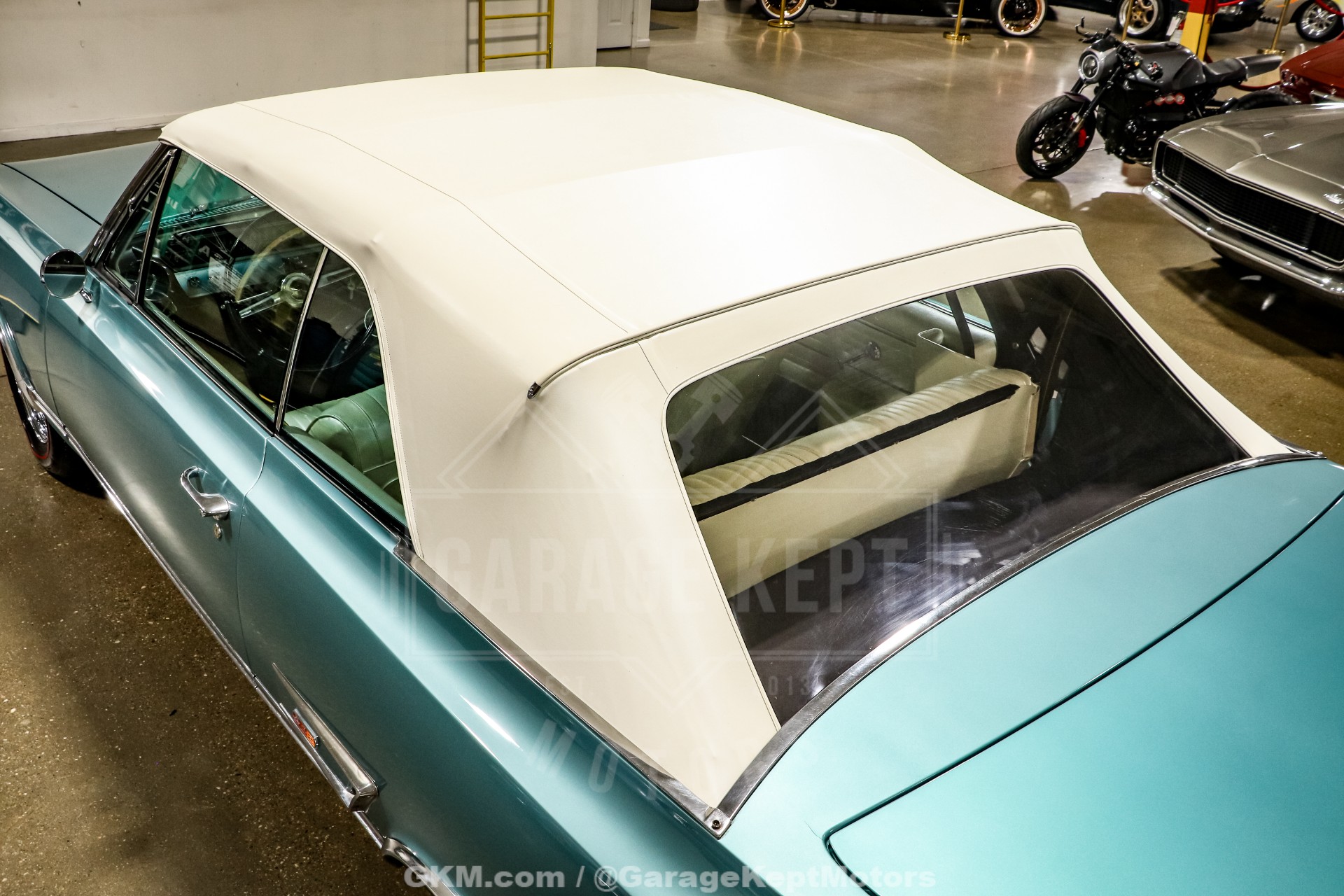 1965 Oldsmobile Cutlass 442 12