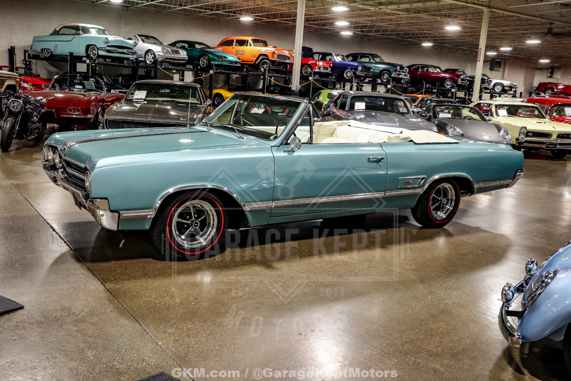 1965 Oldsmobile Cutlass 442 19