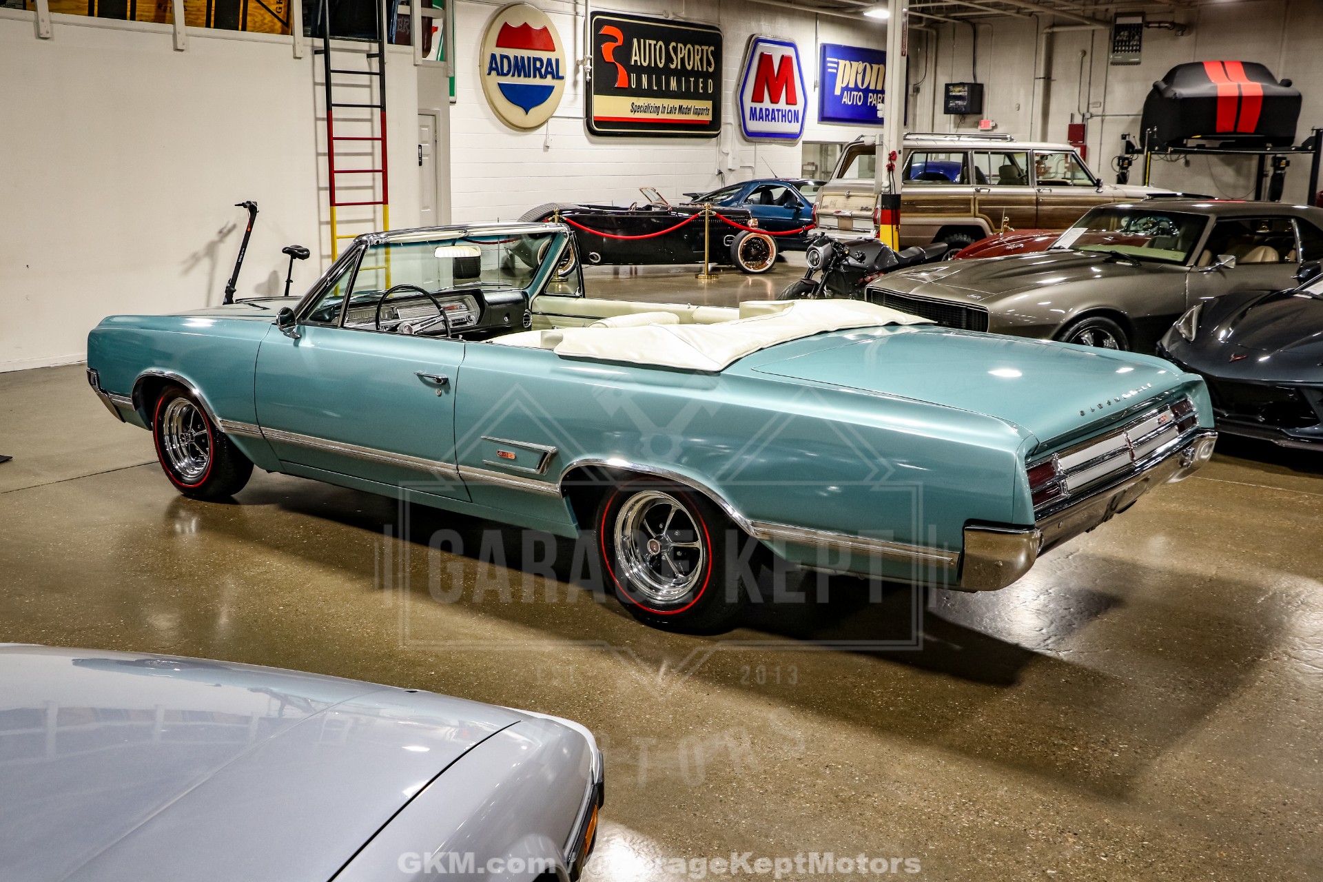 1965 Oldsmobile Cutlass 442 21