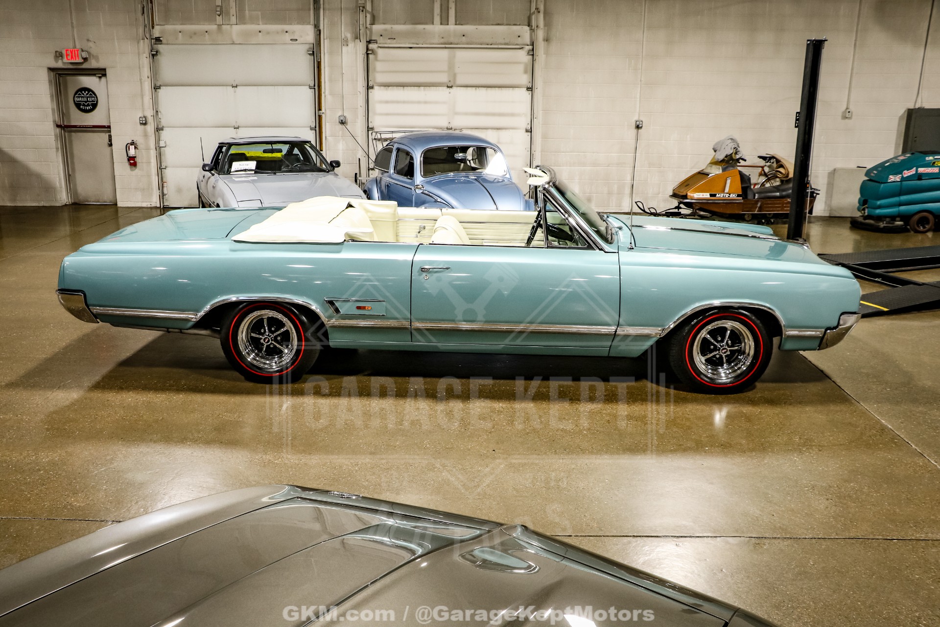 1965 Oldsmobile Cutlass 442 25
