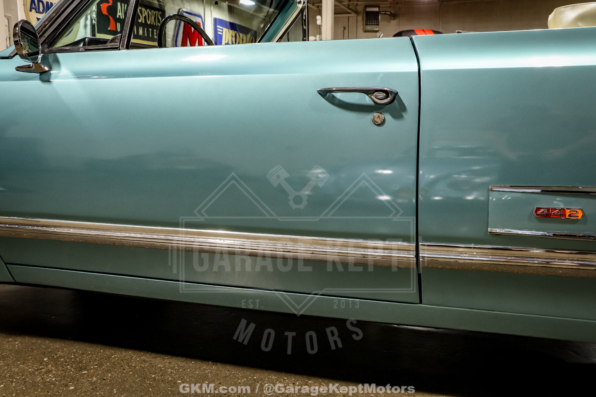 1965 Oldsmobile Cutlass 442 44