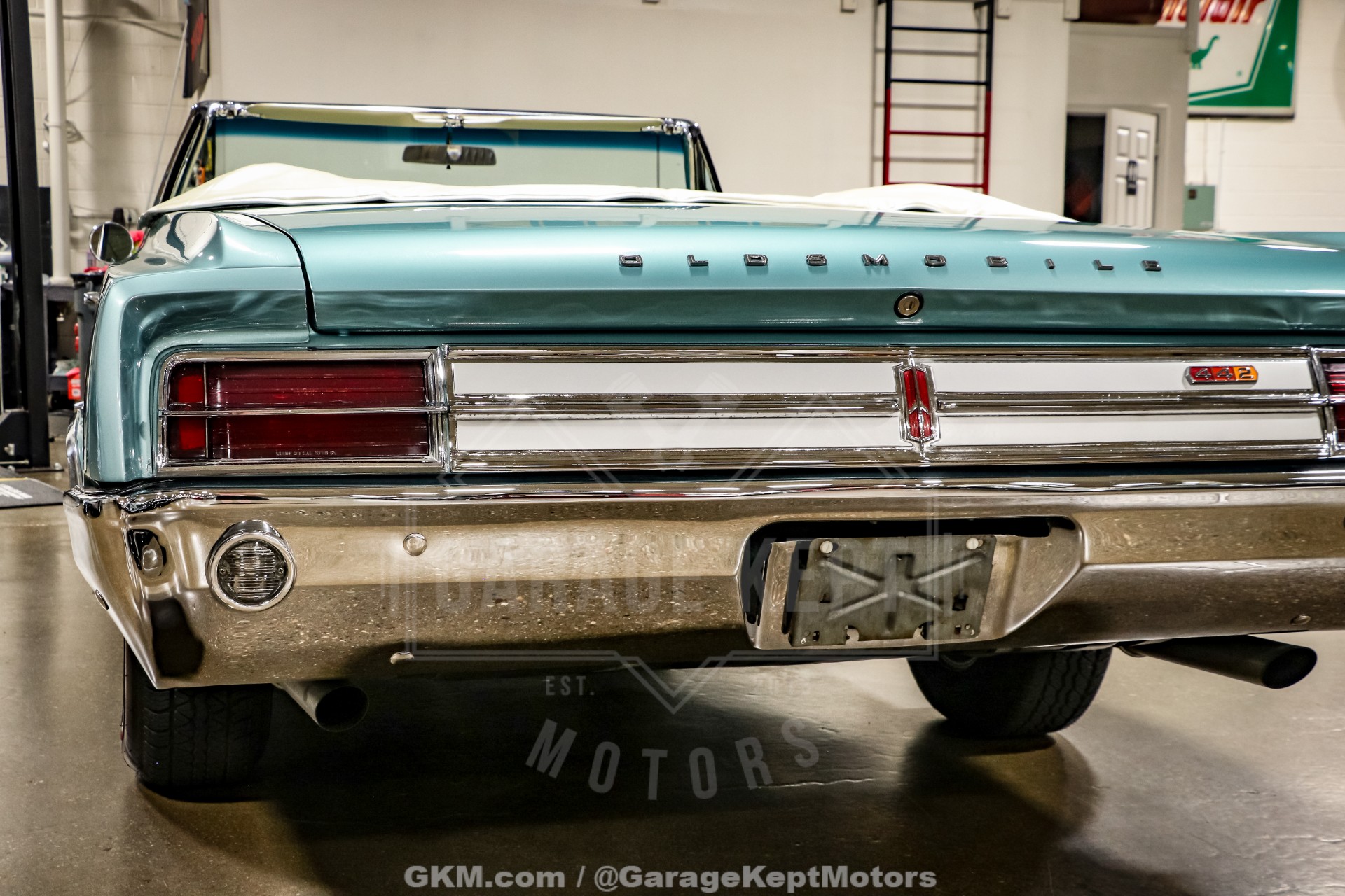 1965 Oldsmobile Cutlass 442 51