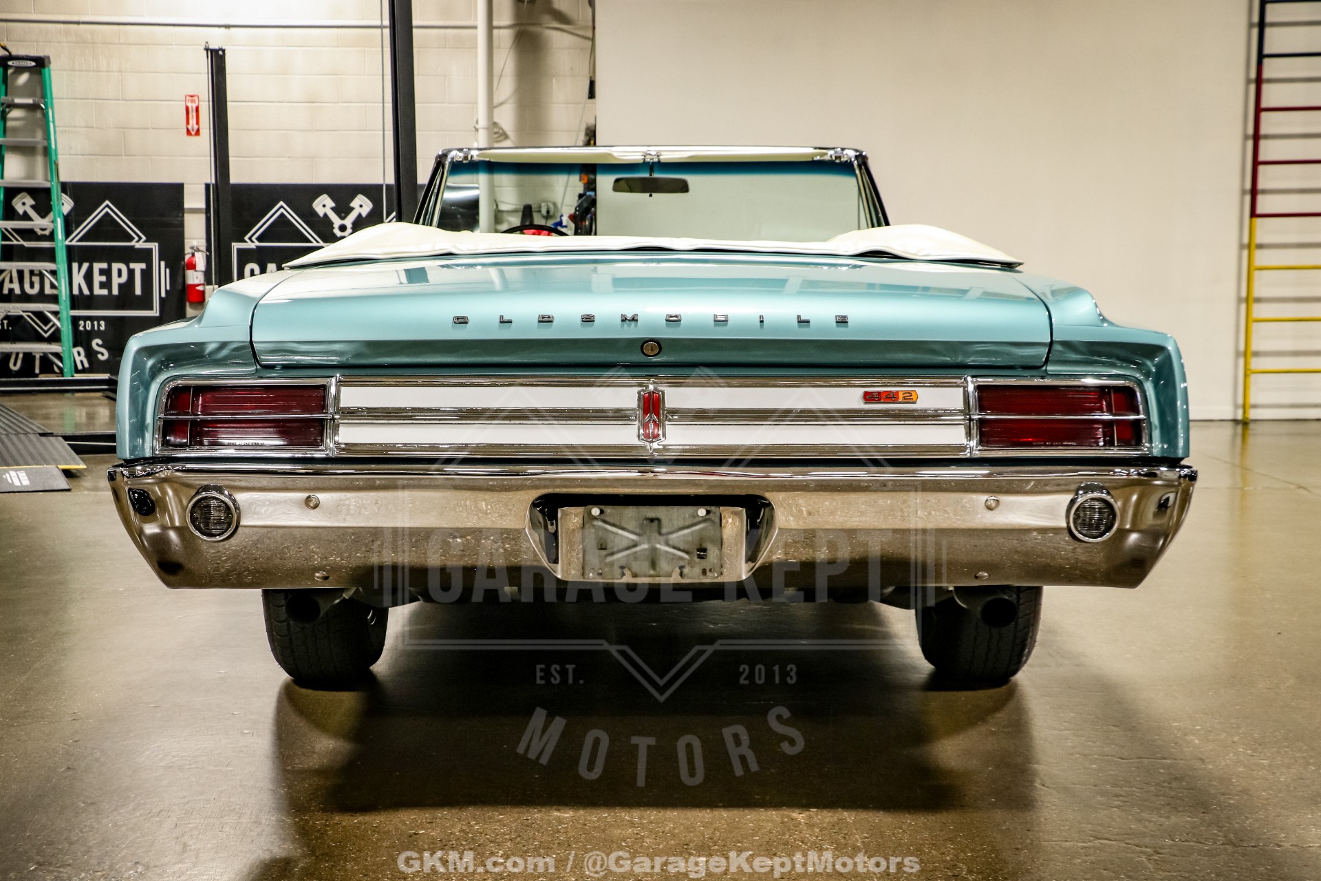 1965 Oldsmobile Cutlass 442 53