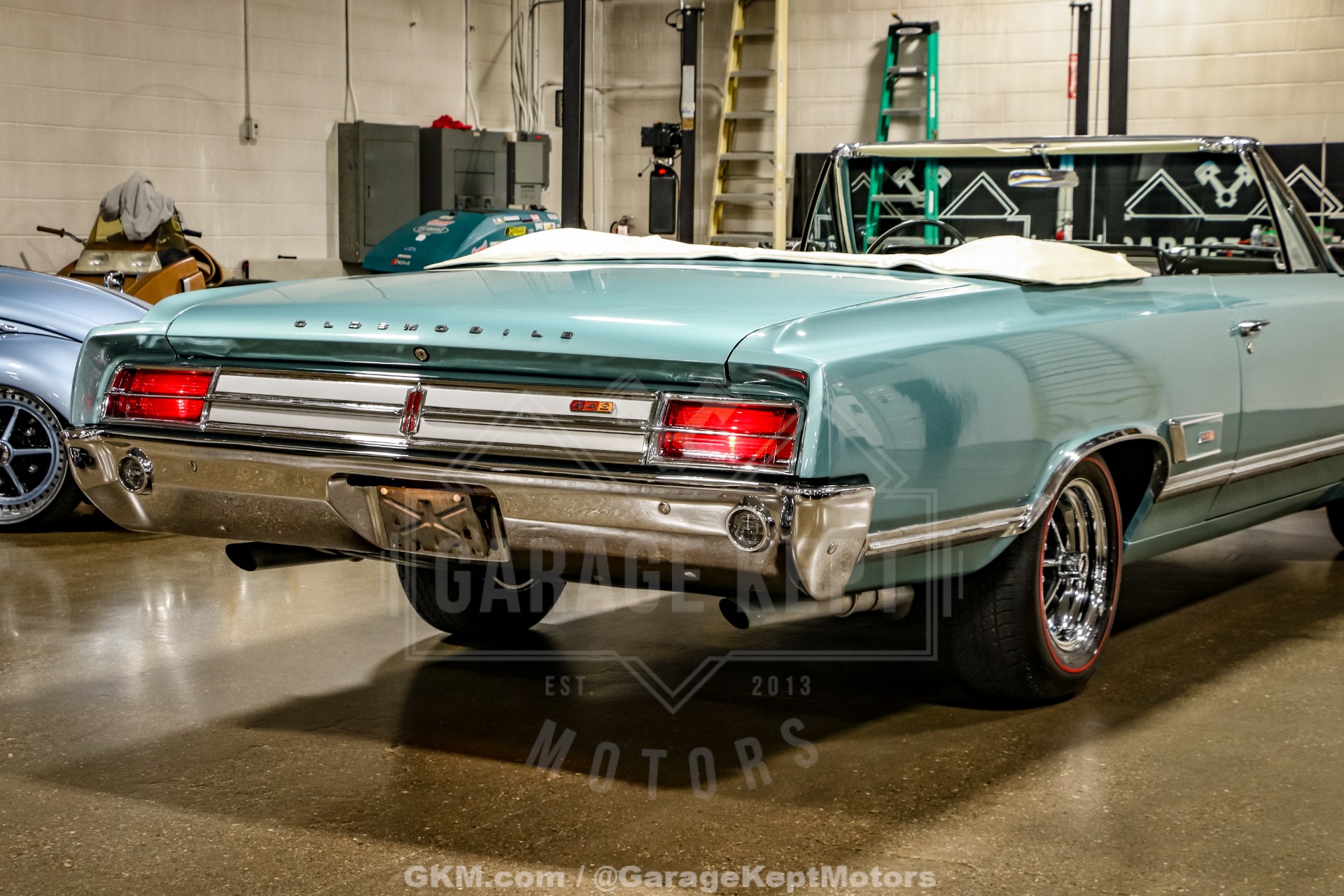 1965 Oldsmobile Cutlass 442 55