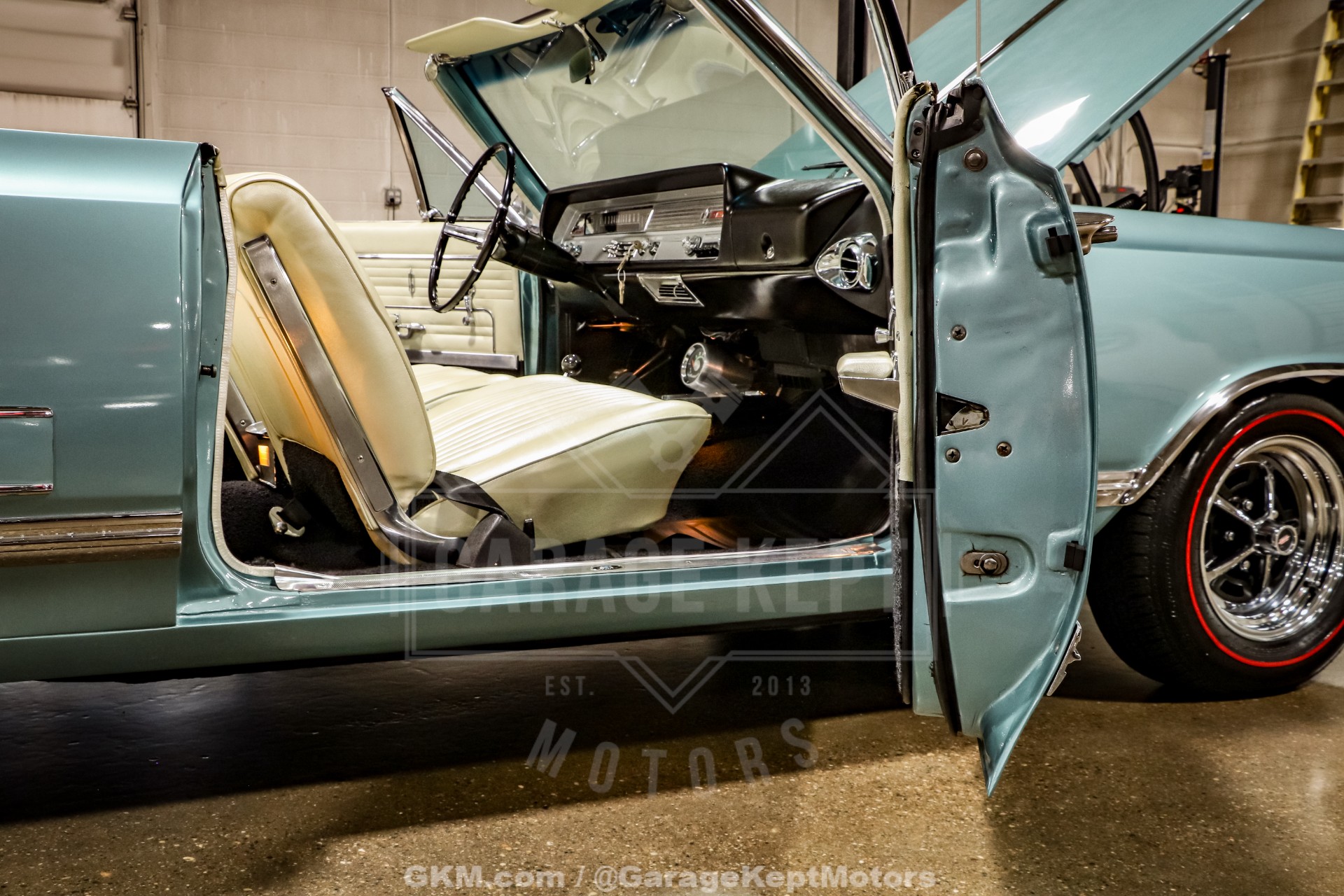 1965 Oldsmobile Cutlass 442 73