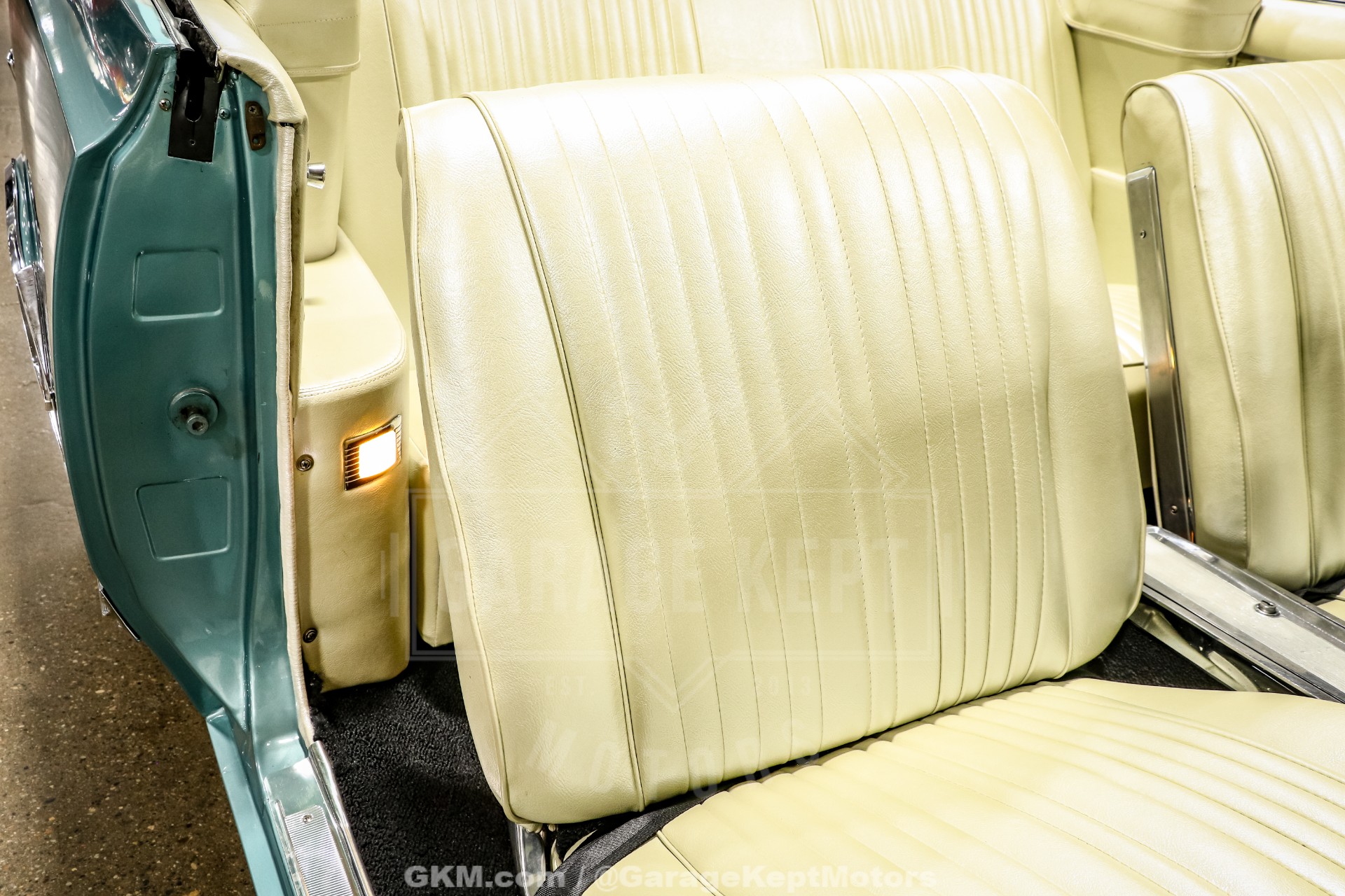 1965 Oldsmobile Cutlass 442 81