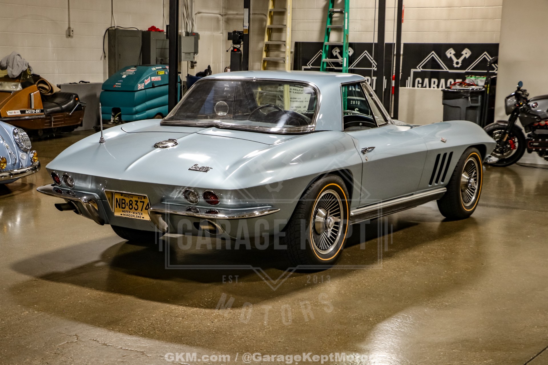 1966 Chevrolet Corvette 18