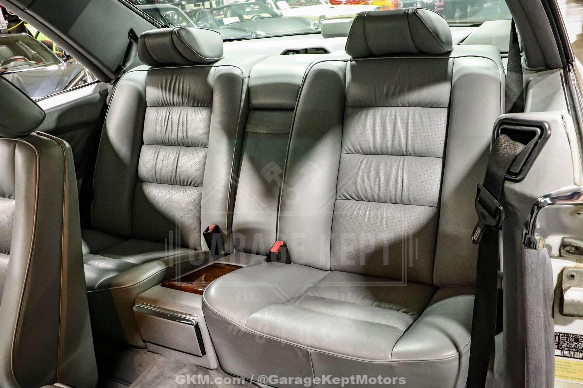 1991 Mercedes-Benz 560-Class 120