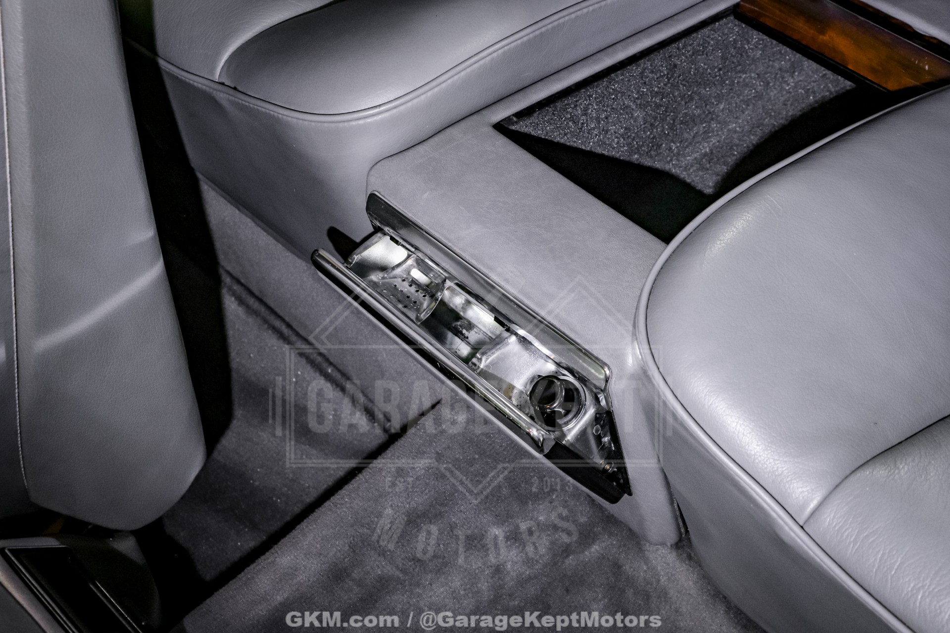1991 Mercedes-Benz 560-Class 126