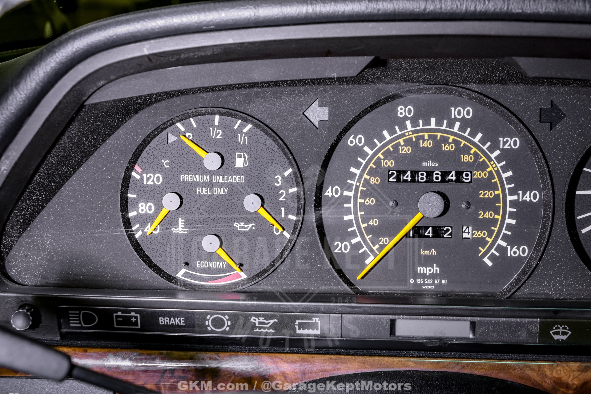 1991 Mercedes-Benz 560-Class 132