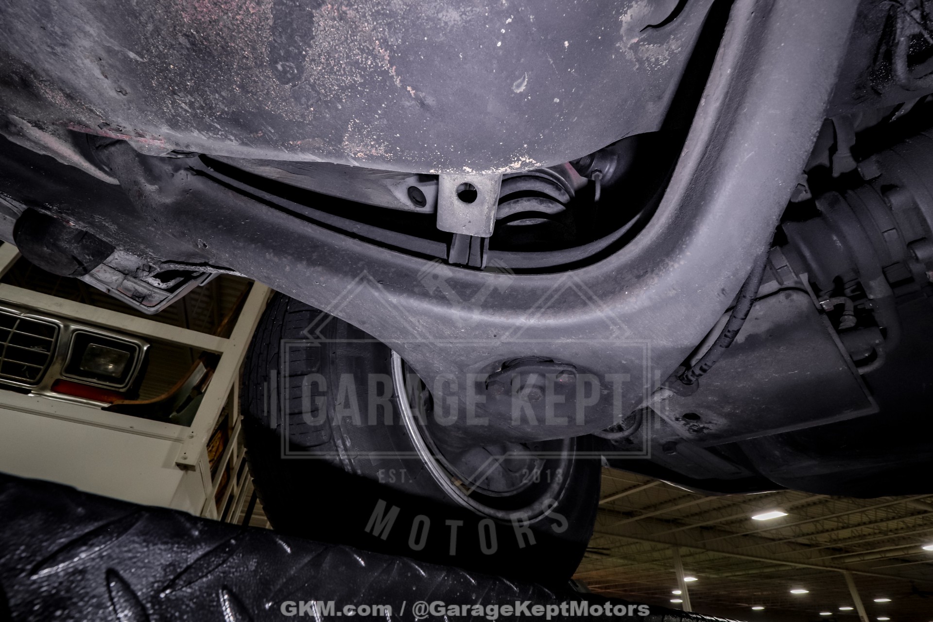 1991 Mercedes-Benz 560-Class 197
