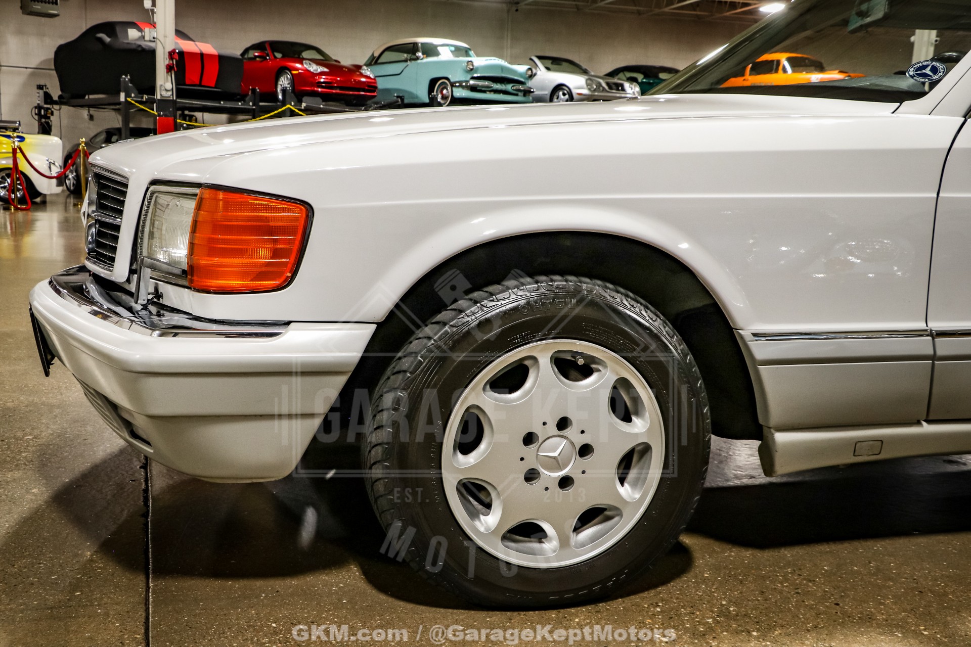 1991 Mercedes-Benz 560-Class 33