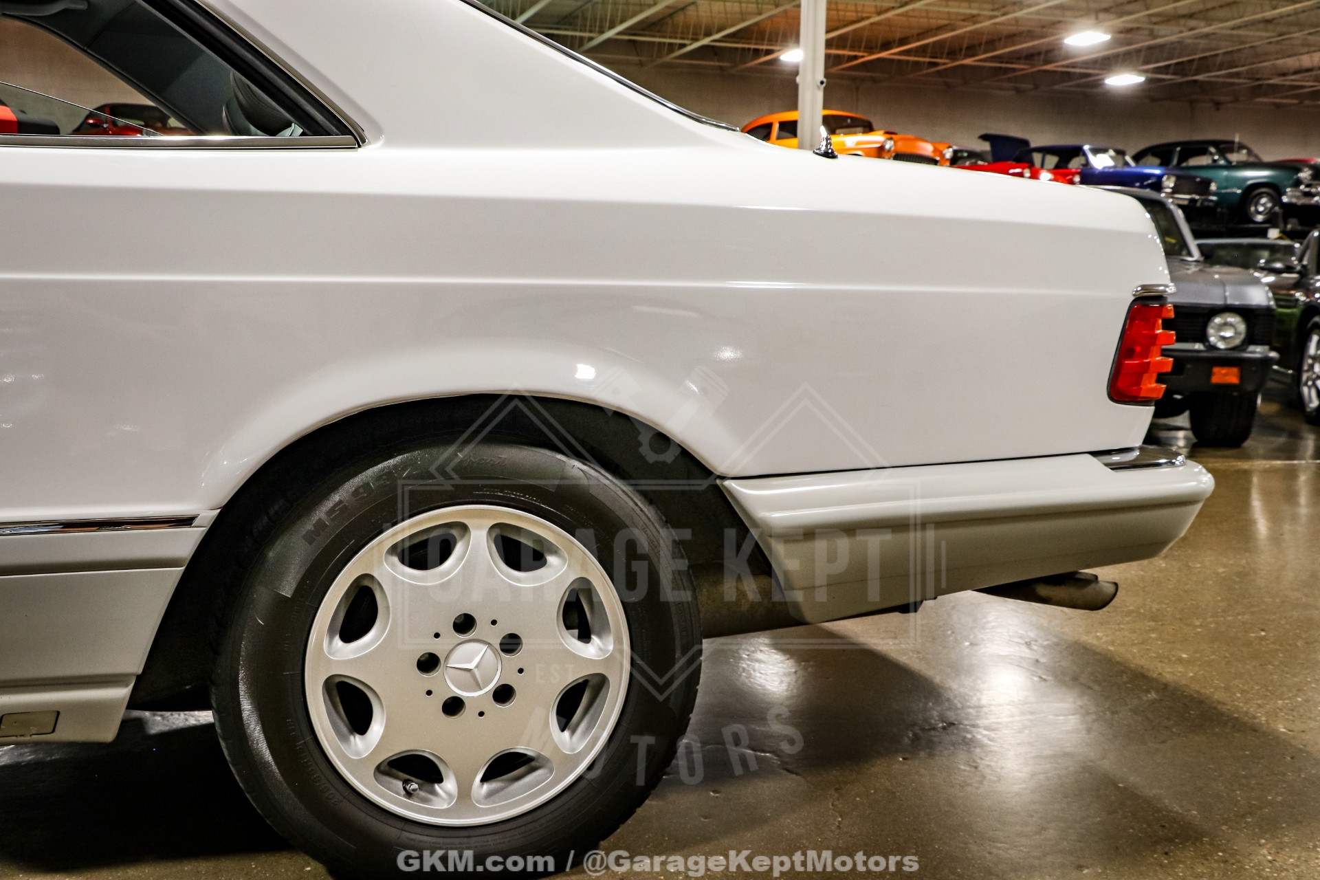 1991 Mercedes-Benz 560-Class 37