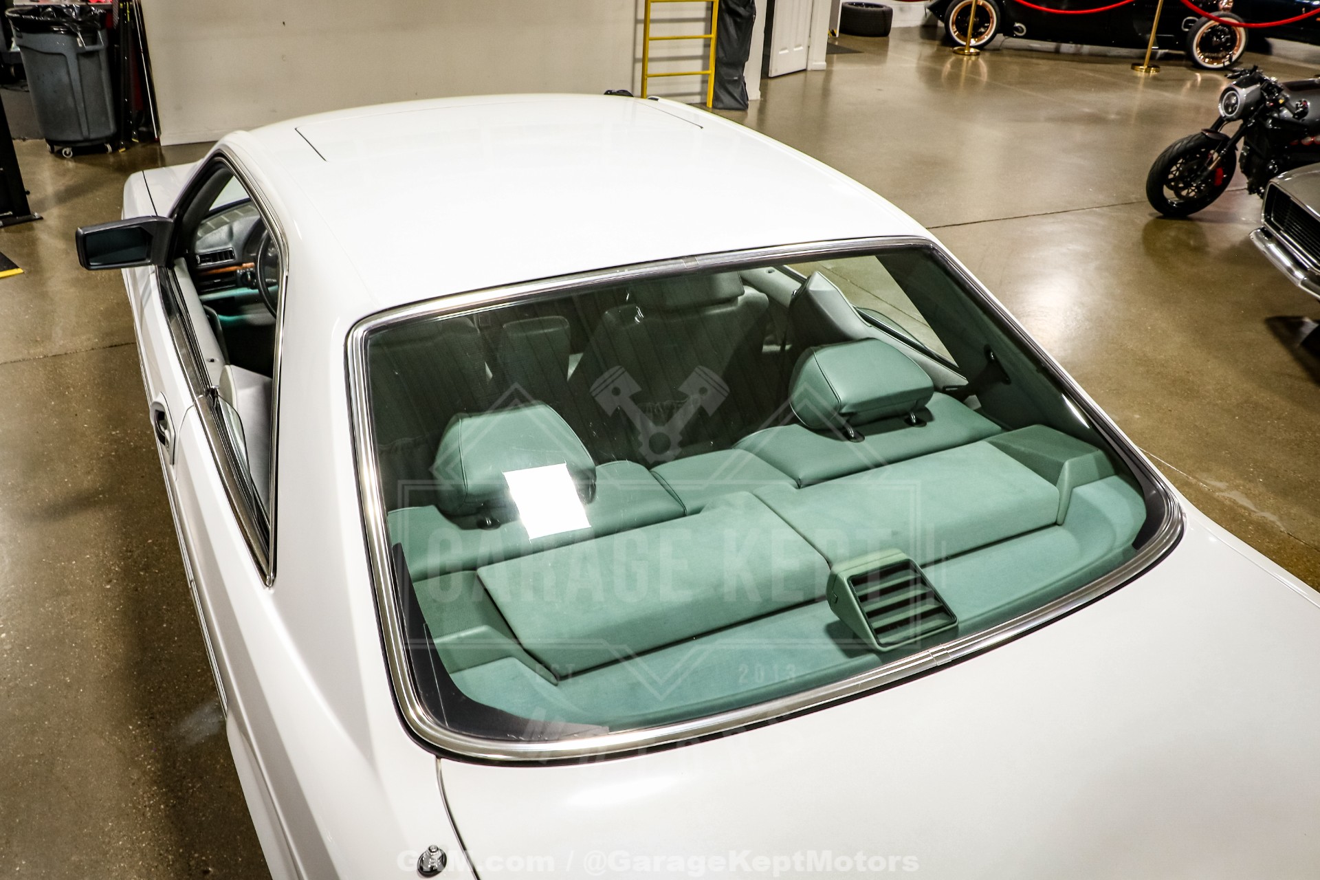 1991 Mercedes-Benz 560-Class 40