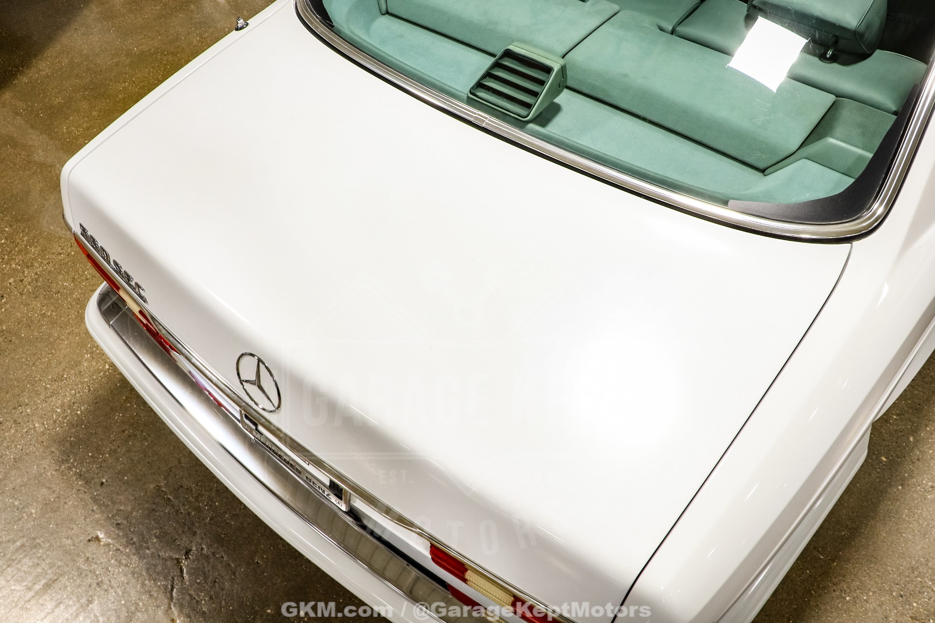 1991 Mercedes-Benz 560-Class 50