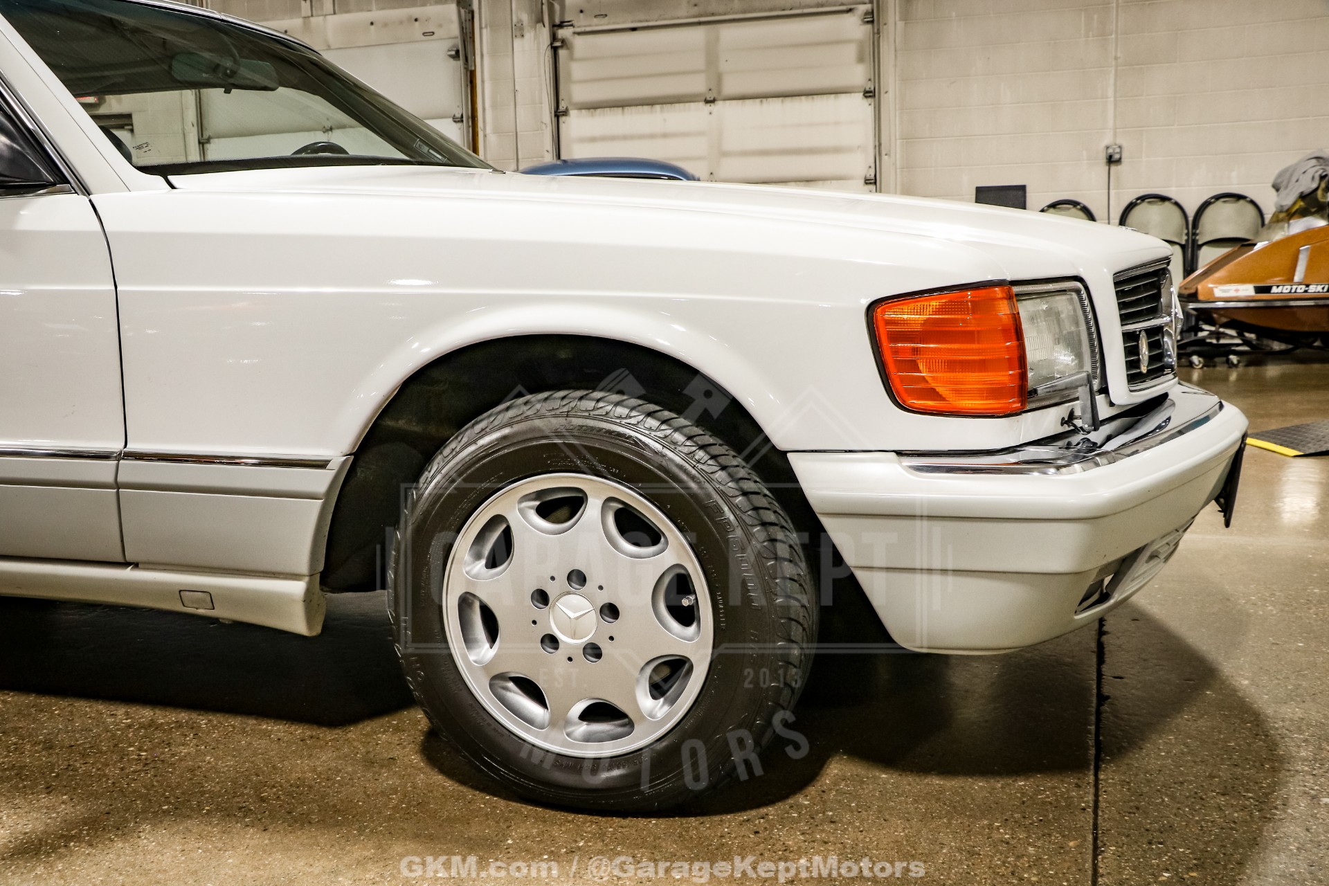 1991 Mercedes-Benz 560-Class 59