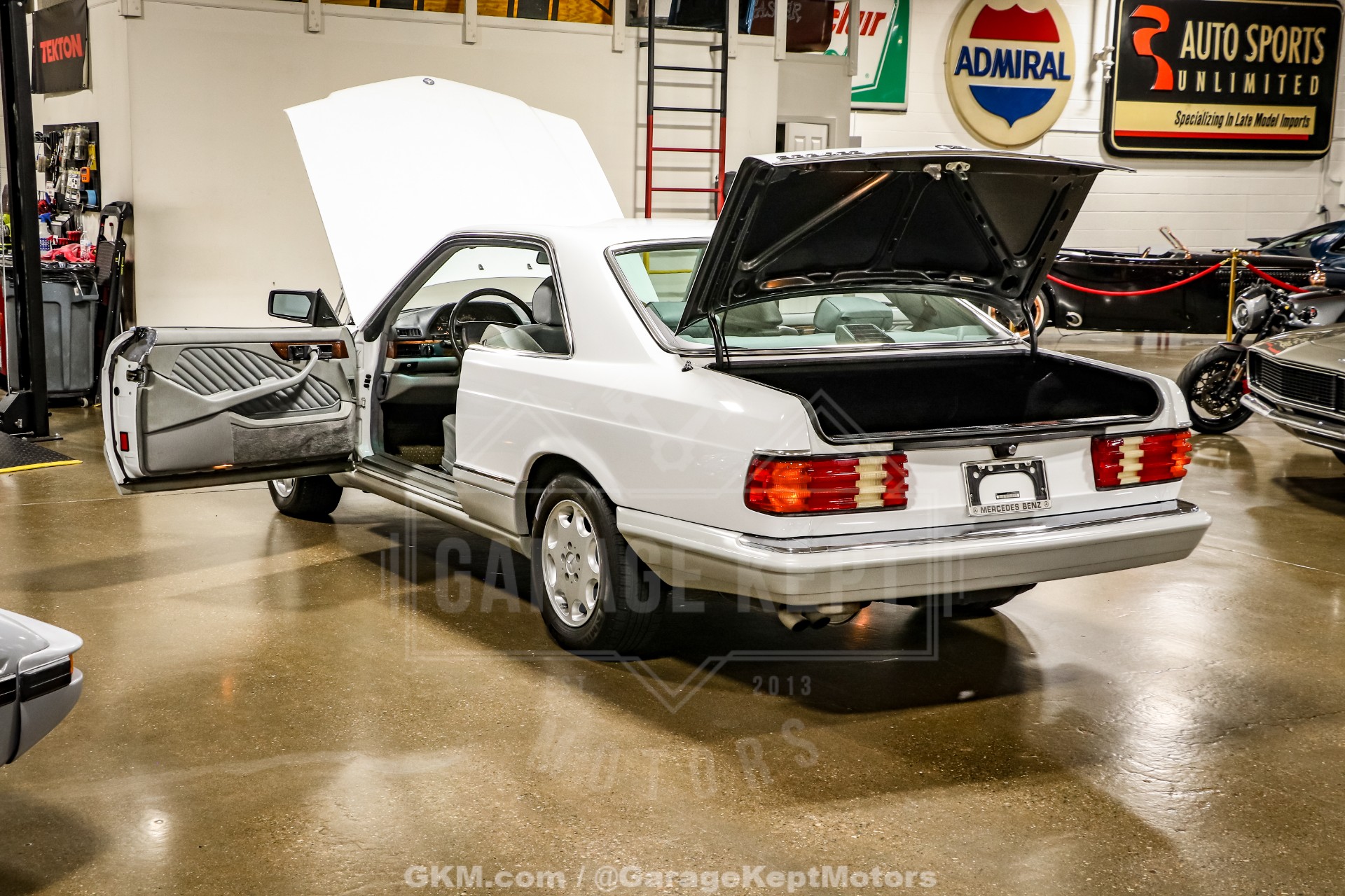 1991 Mercedes-Benz 560-Class 64