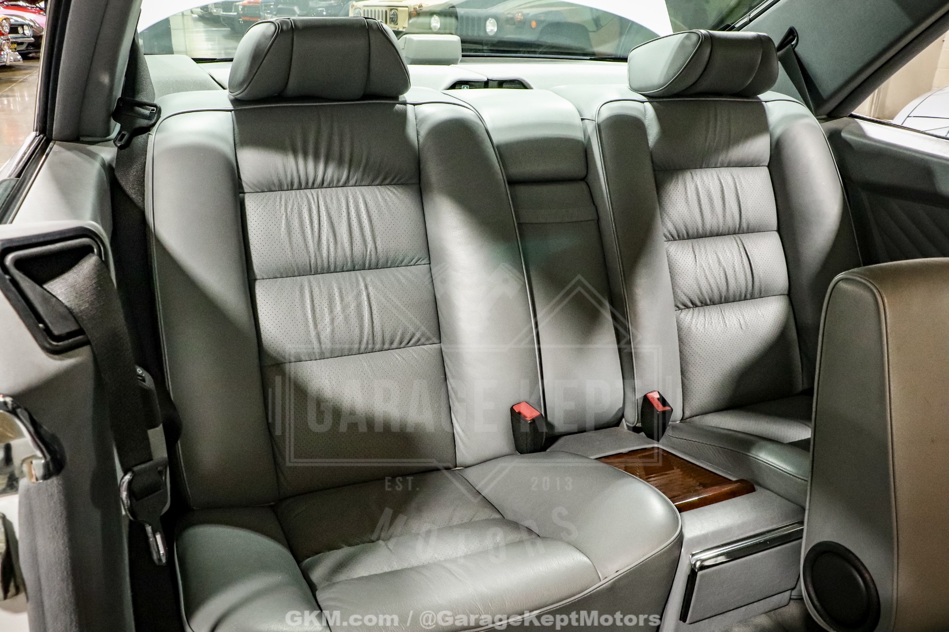 1991 Mercedes-Benz 560-Class 79