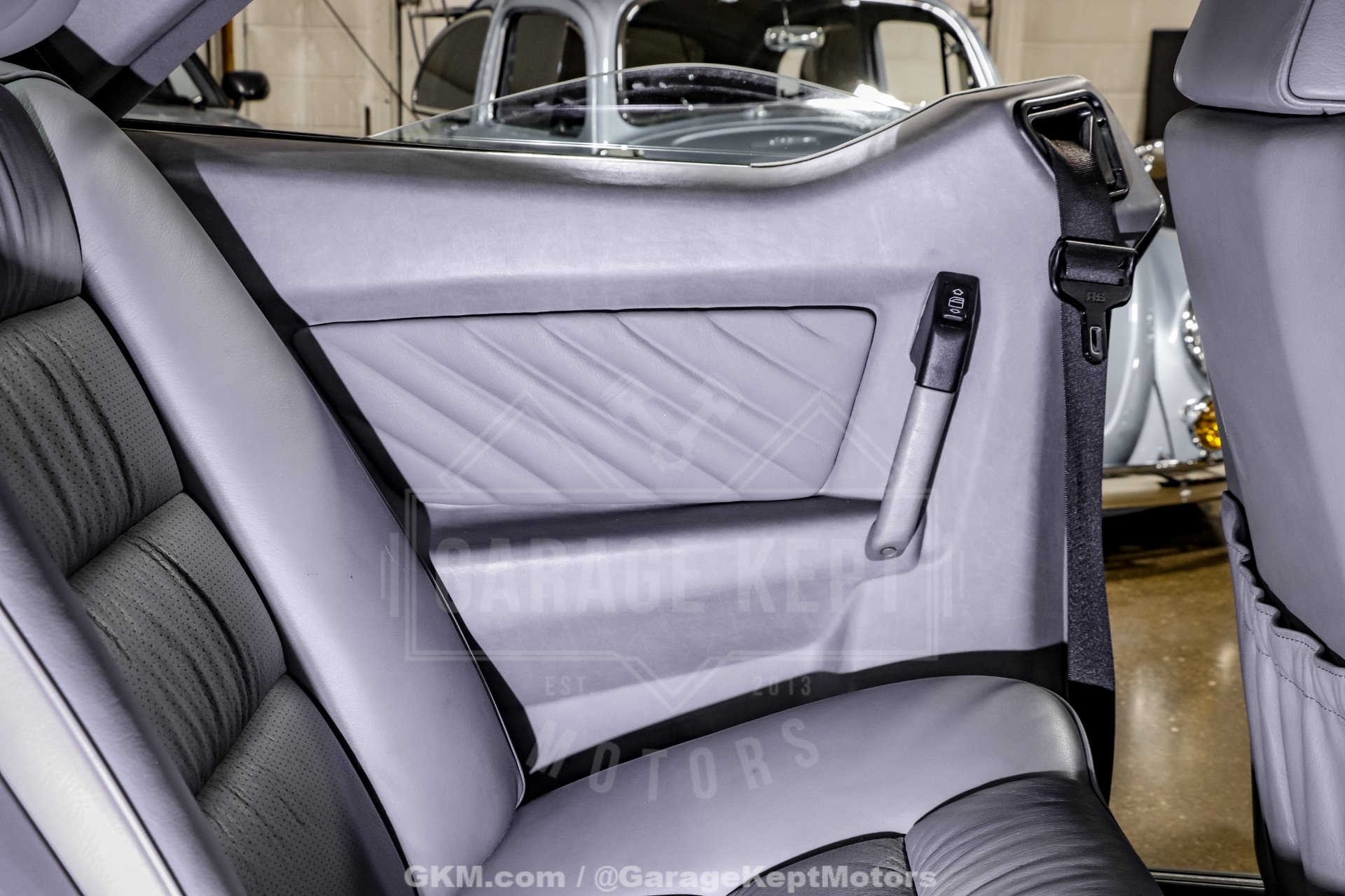 1991 Mercedes-Benz 560-Class 83