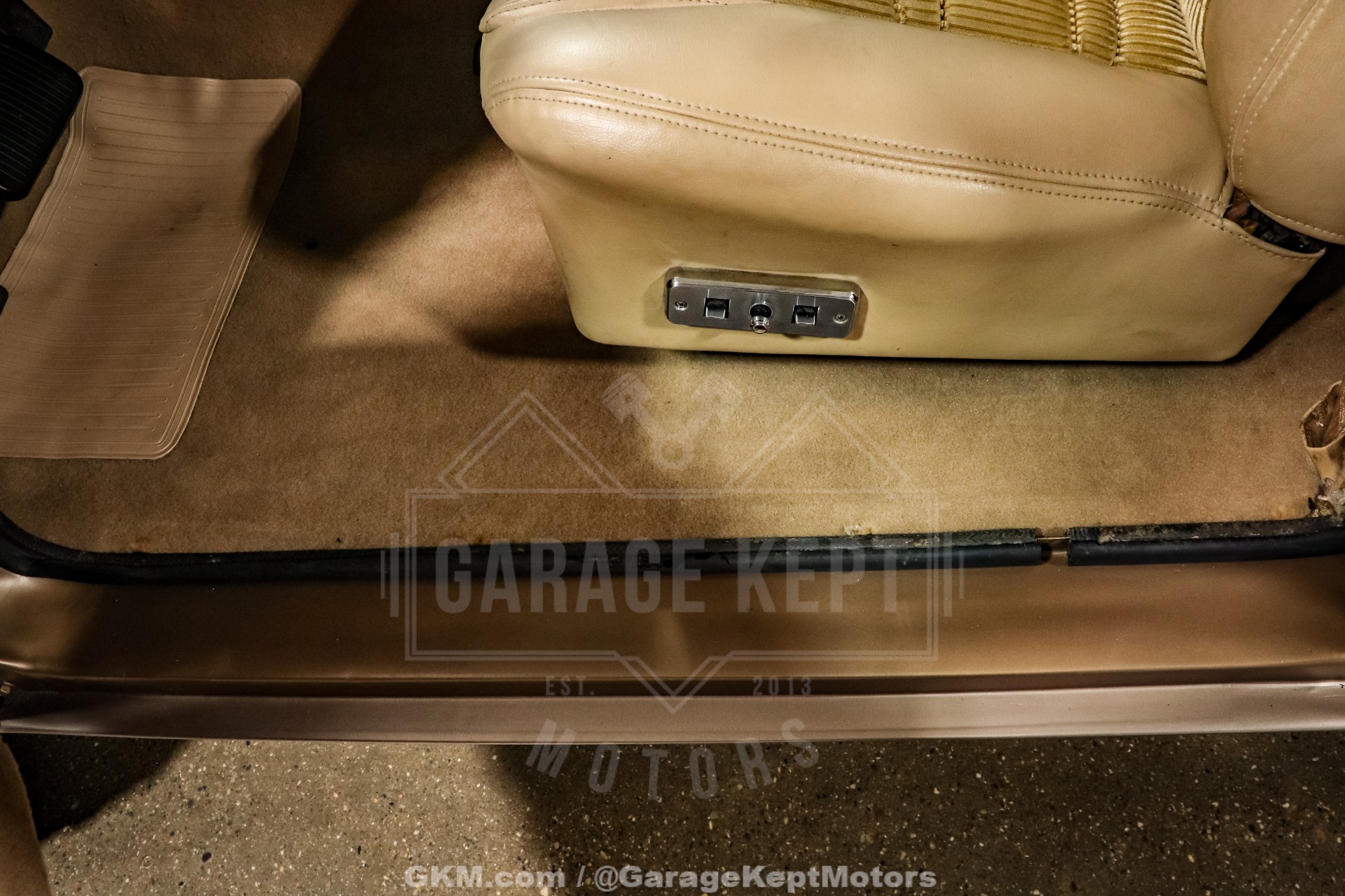 1988 Jeep Grand Wagoneer 108