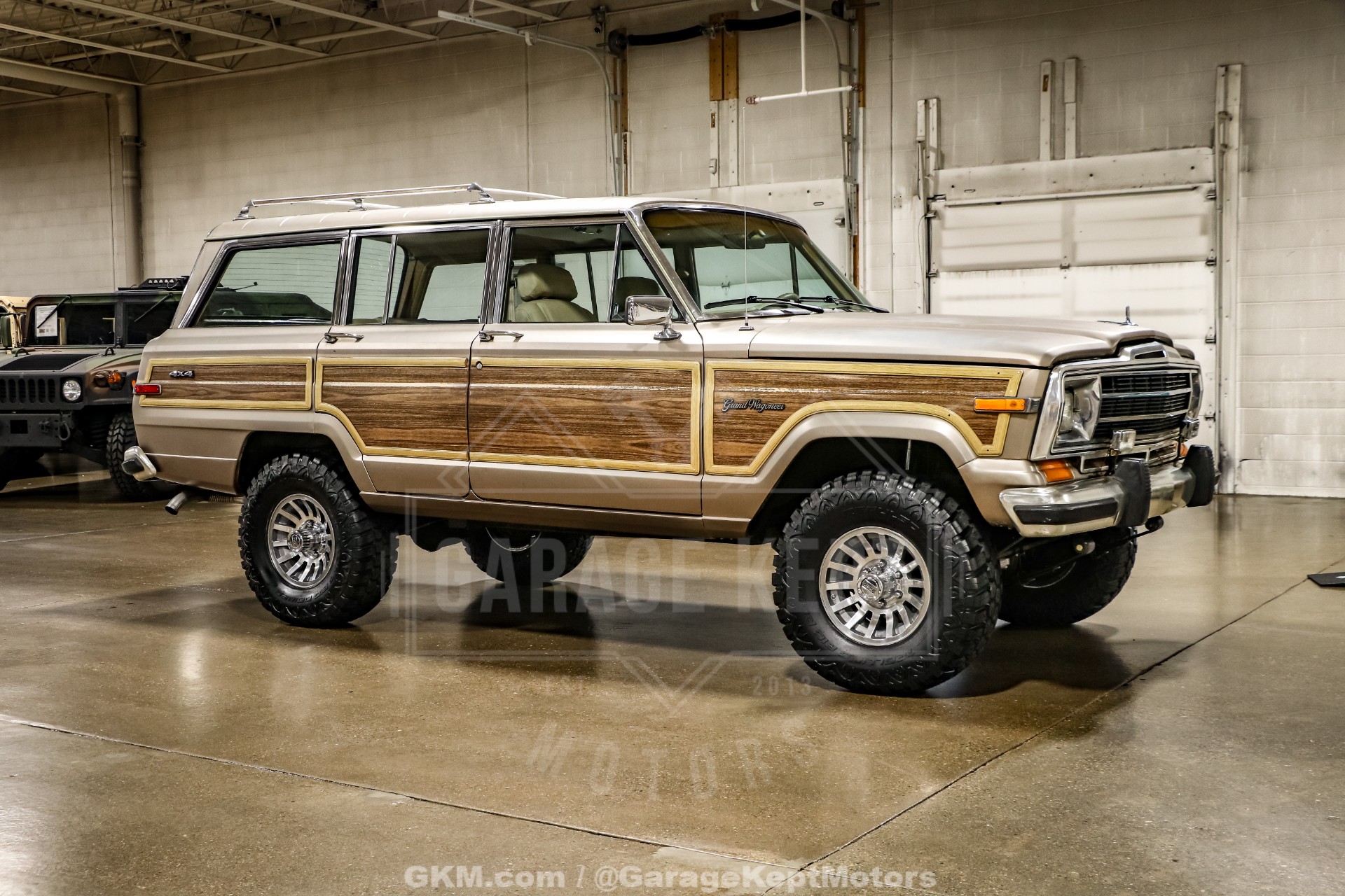 1988 Jeep Grand Wagoneer 11