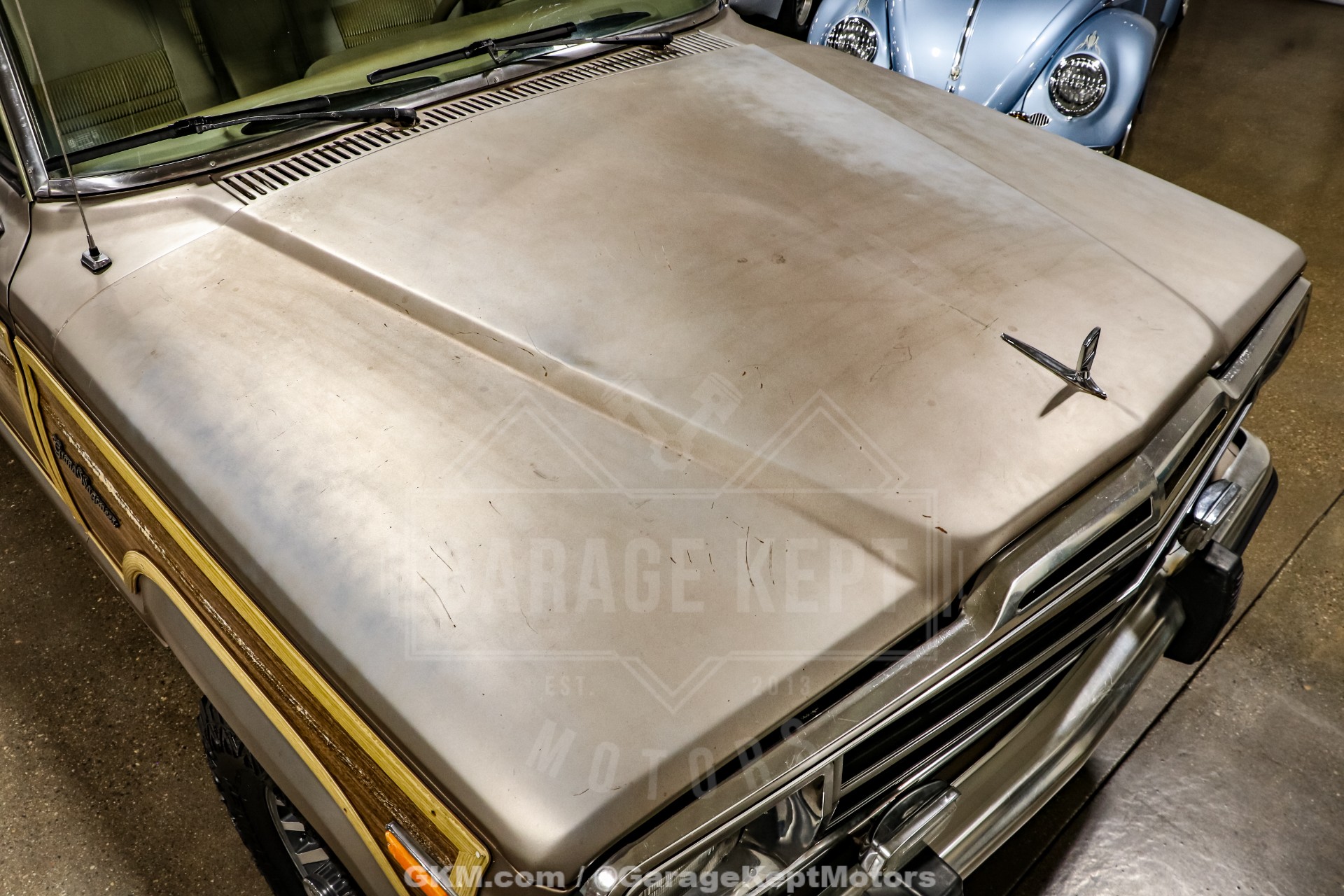 1988 Jeep Grand Wagoneer 14