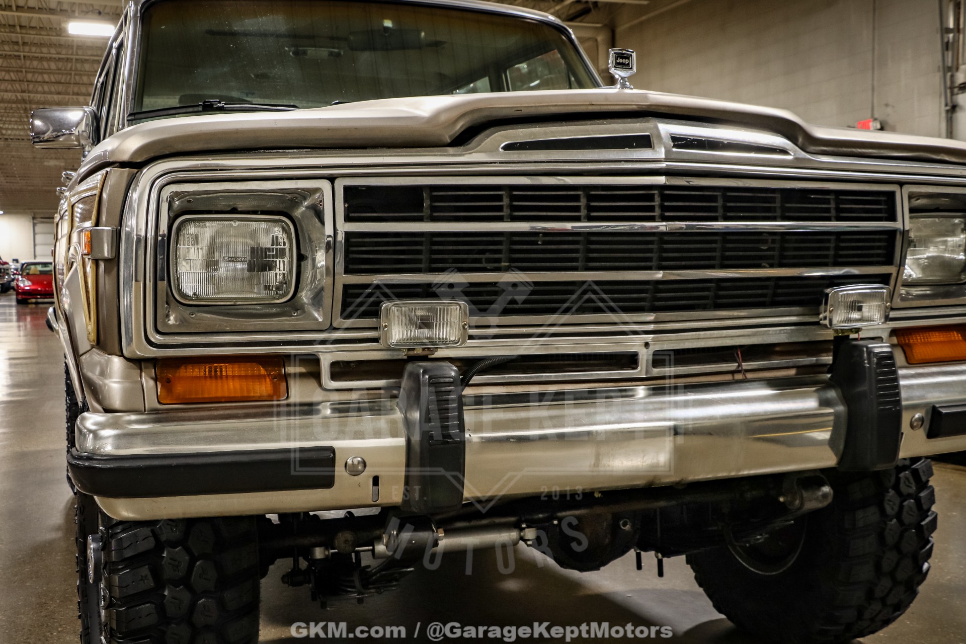 1988 Jeep Grand Wagoneer 17