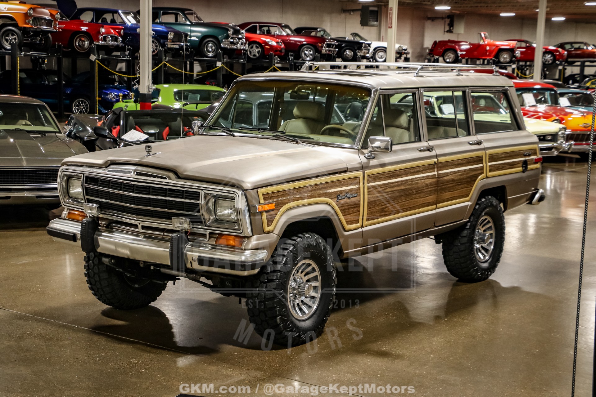 1988 Jeep Grand Wagoneer 29