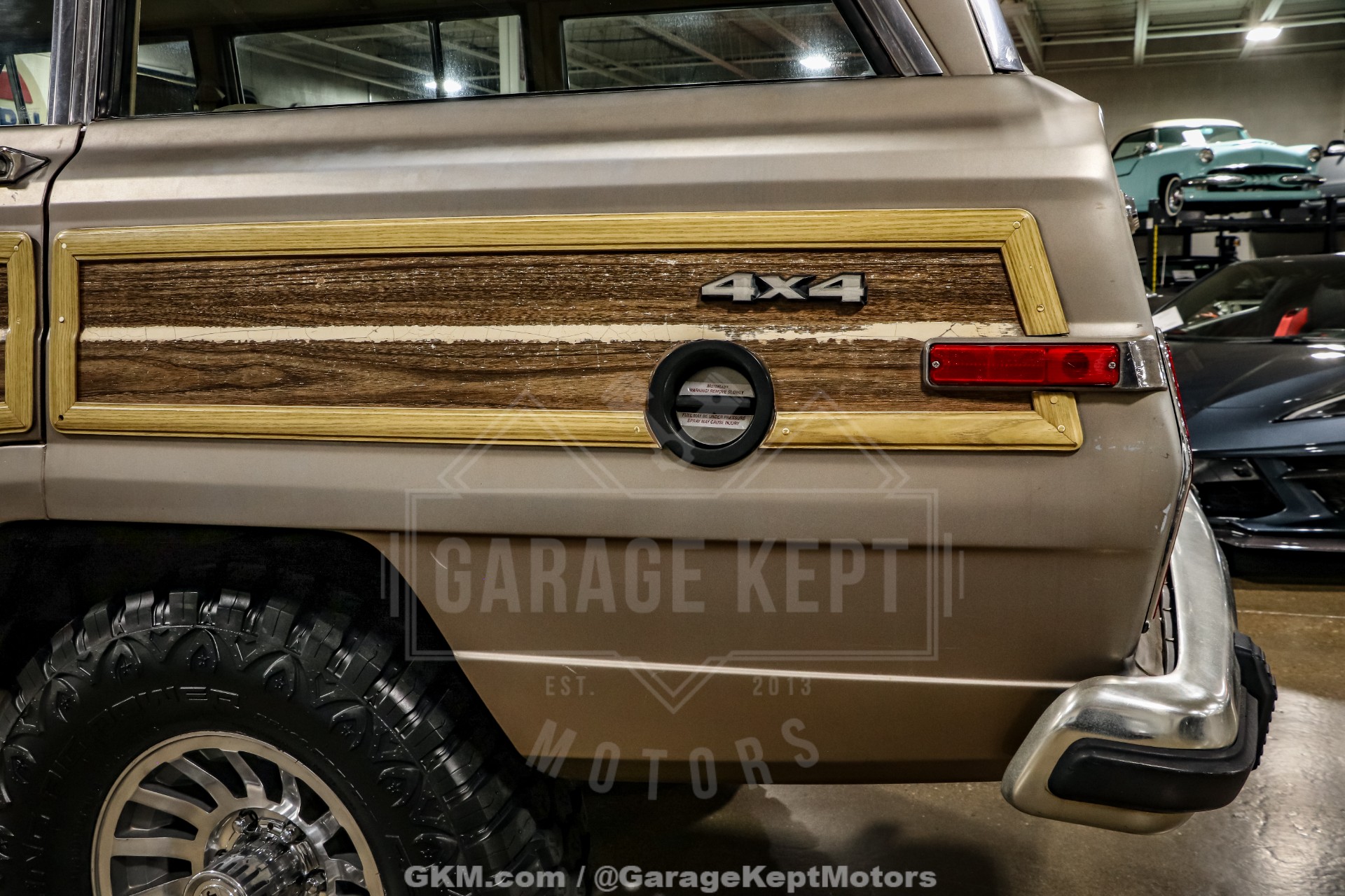 1988 Jeep Grand Wagoneer 35