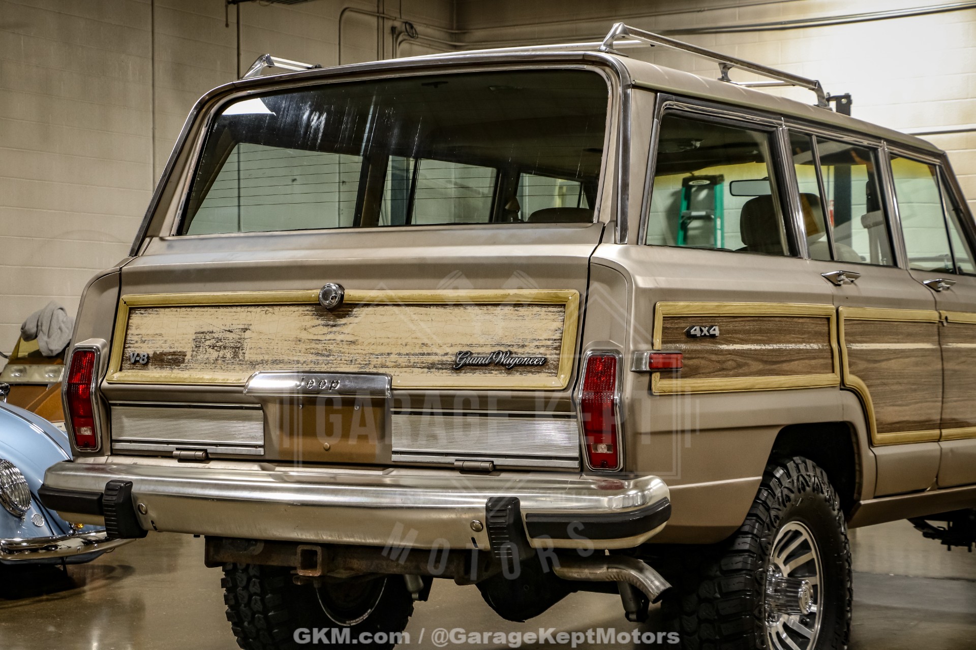 1988 Jeep Grand Wagoneer 44