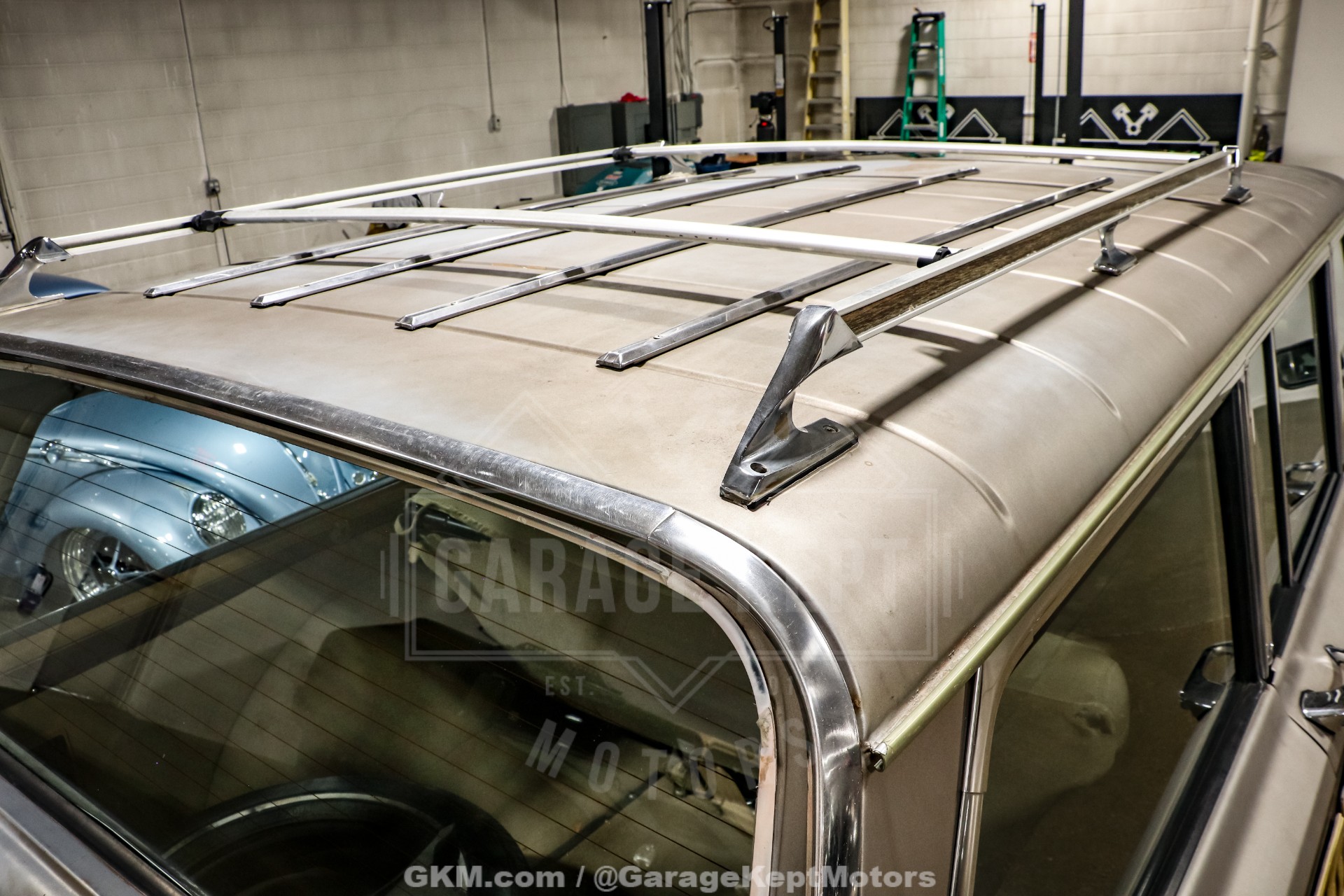 1988 Jeep Grand Wagoneer 48