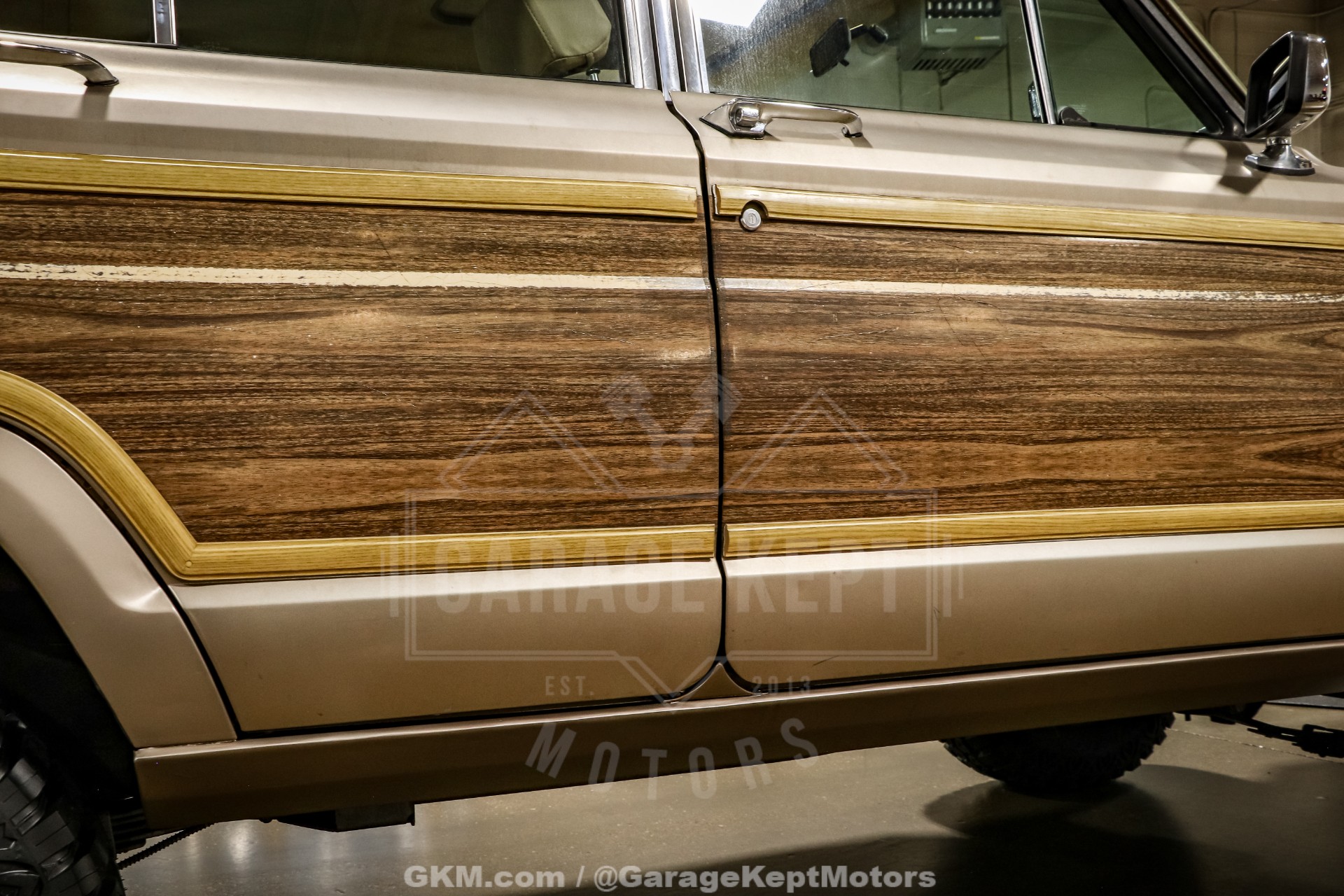 1988 Jeep Grand Wagoneer 51