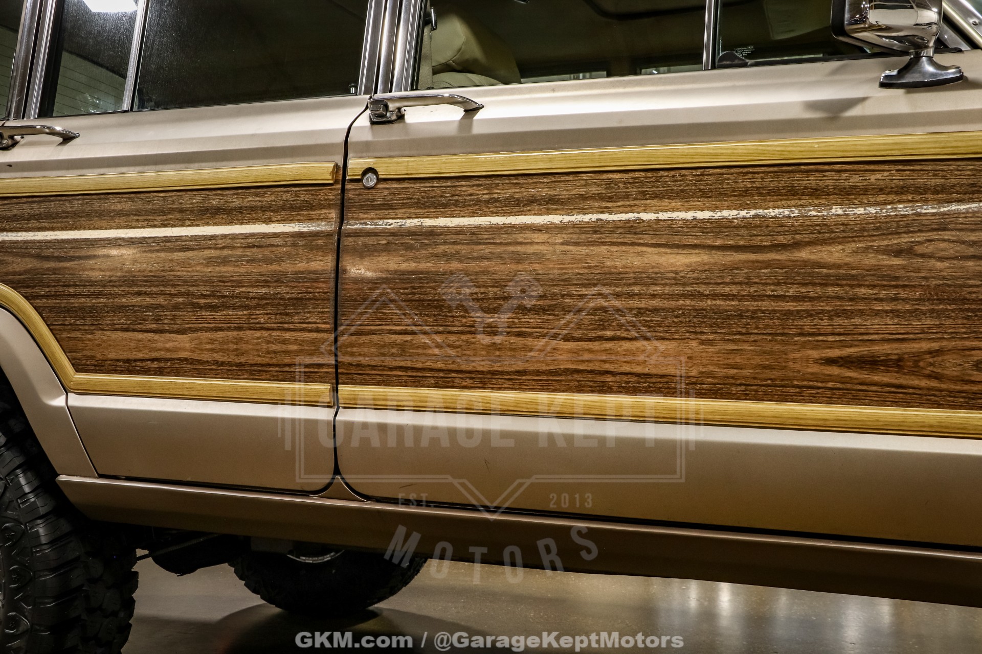 1988 Jeep Grand Wagoneer 52