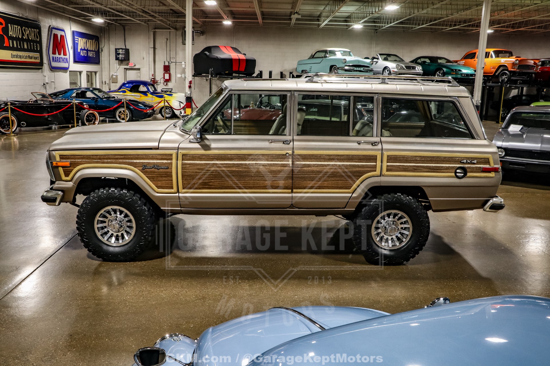 1988 Jeep Grand Wagoneer 5