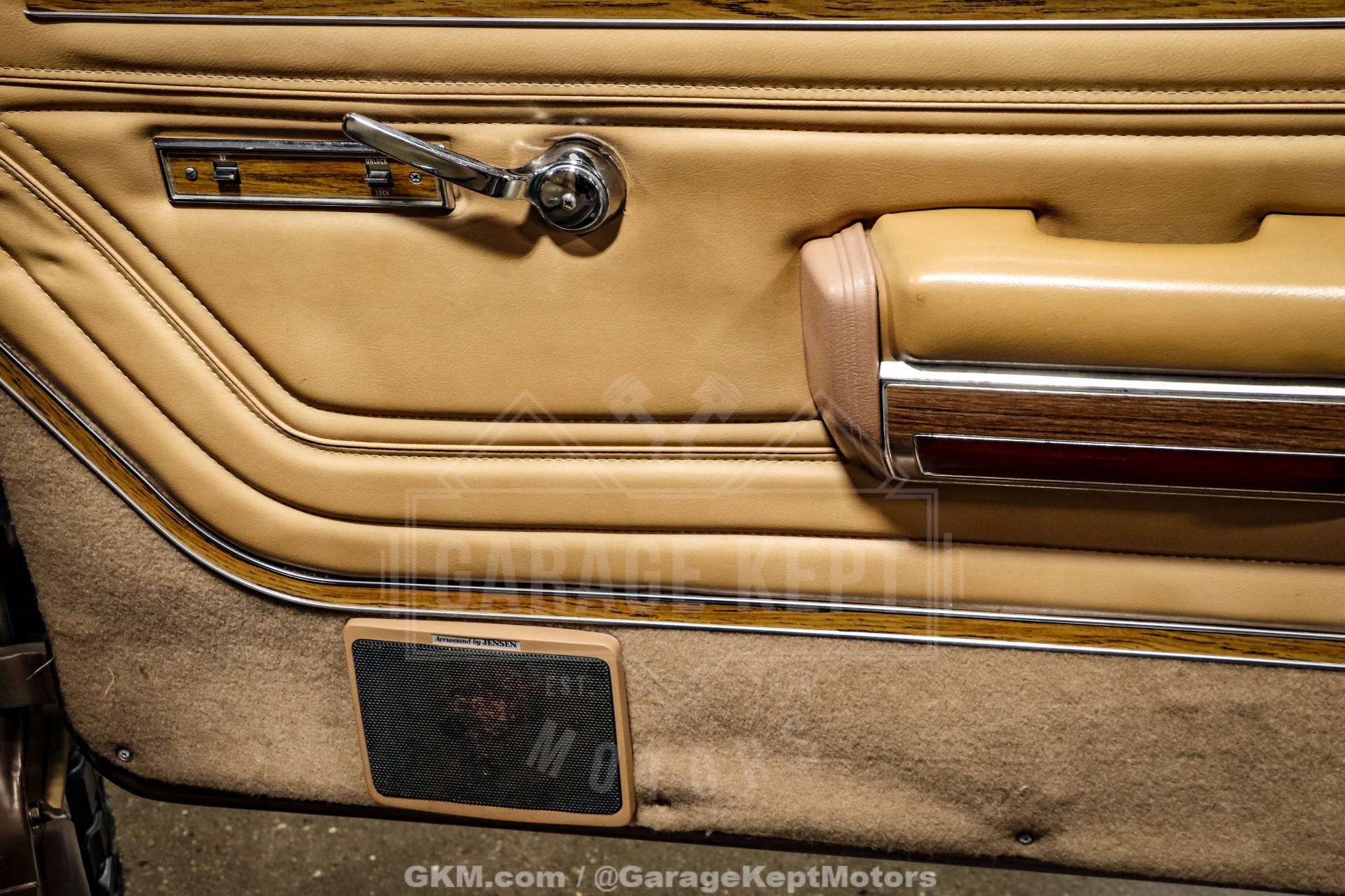 1988 Jeep Grand Wagoneer 64