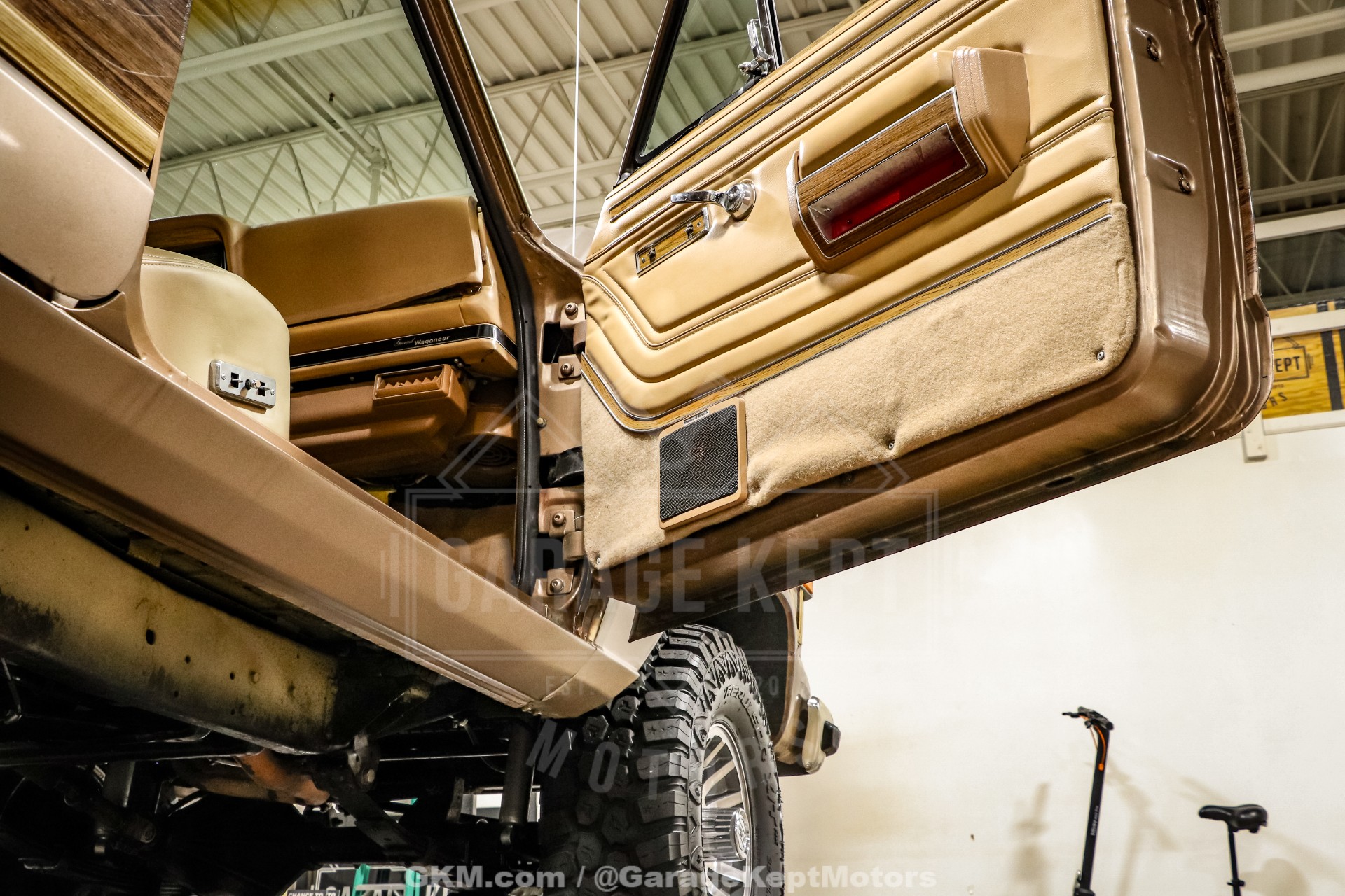 1988 Jeep Grand Wagoneer 66