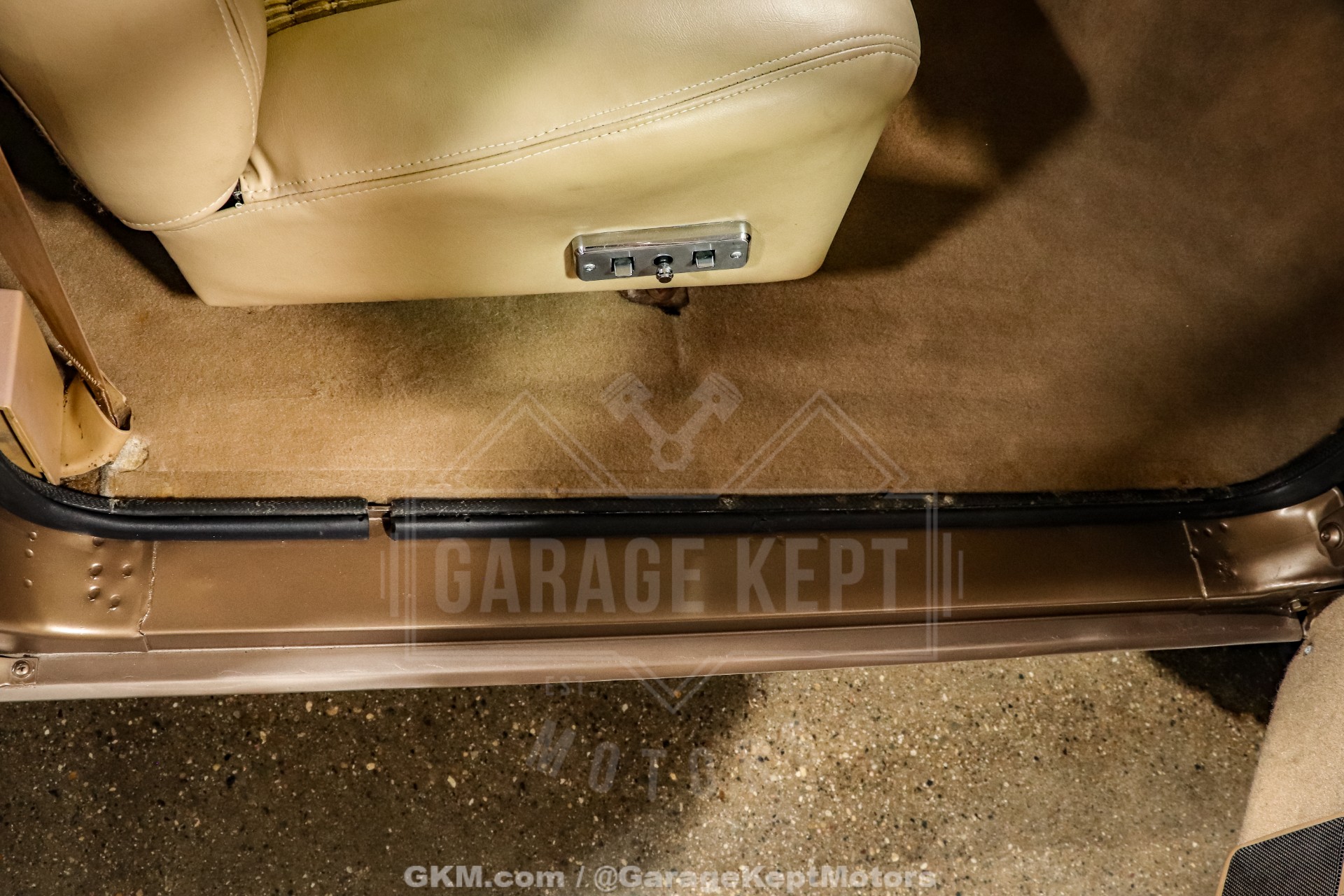 1988 Jeep Grand Wagoneer 67