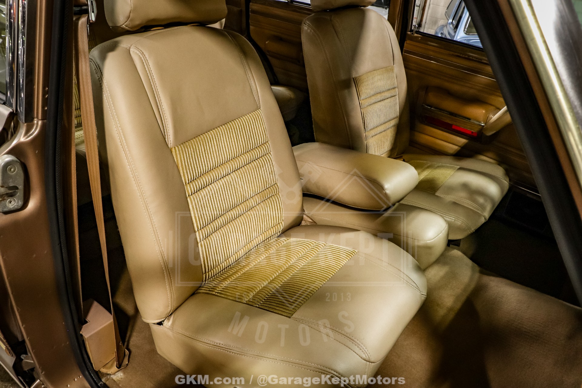 1988 Jeep Grand Wagoneer 69