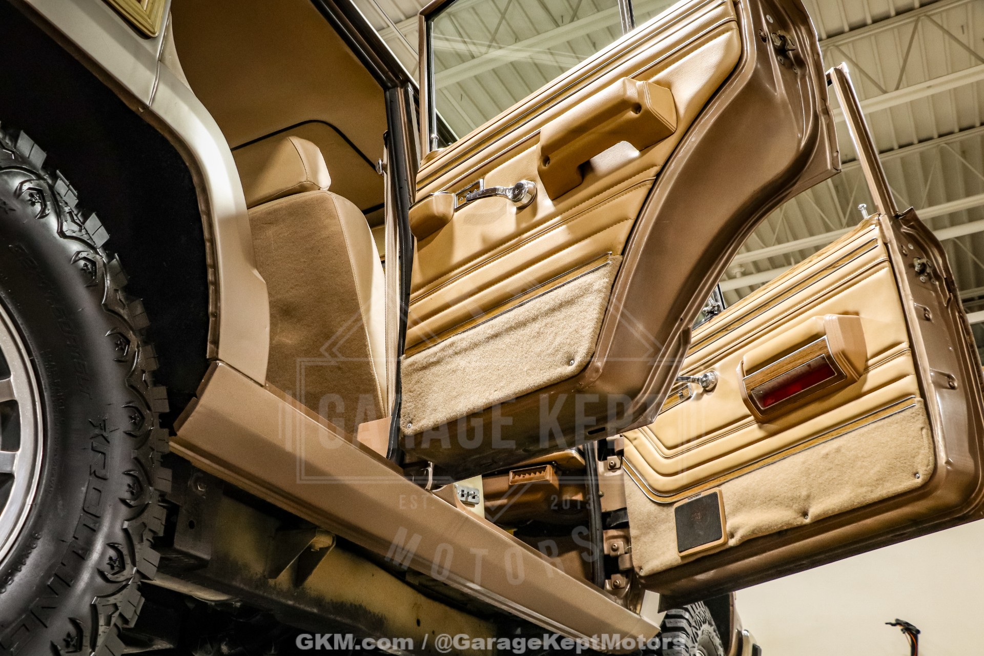 1988 Jeep Grand Wagoneer 75
