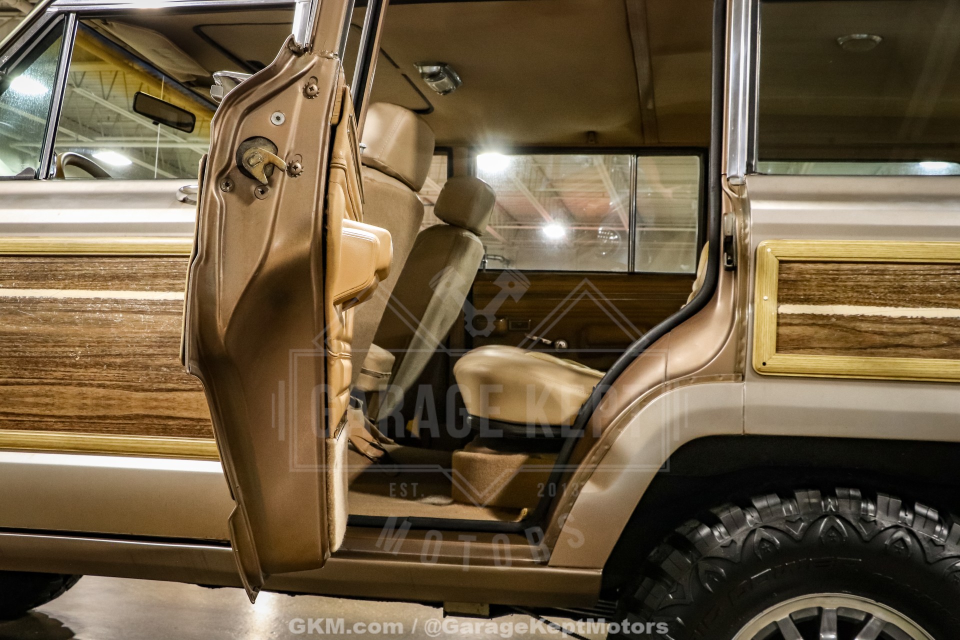 1988 Jeep Grand Wagoneer 95