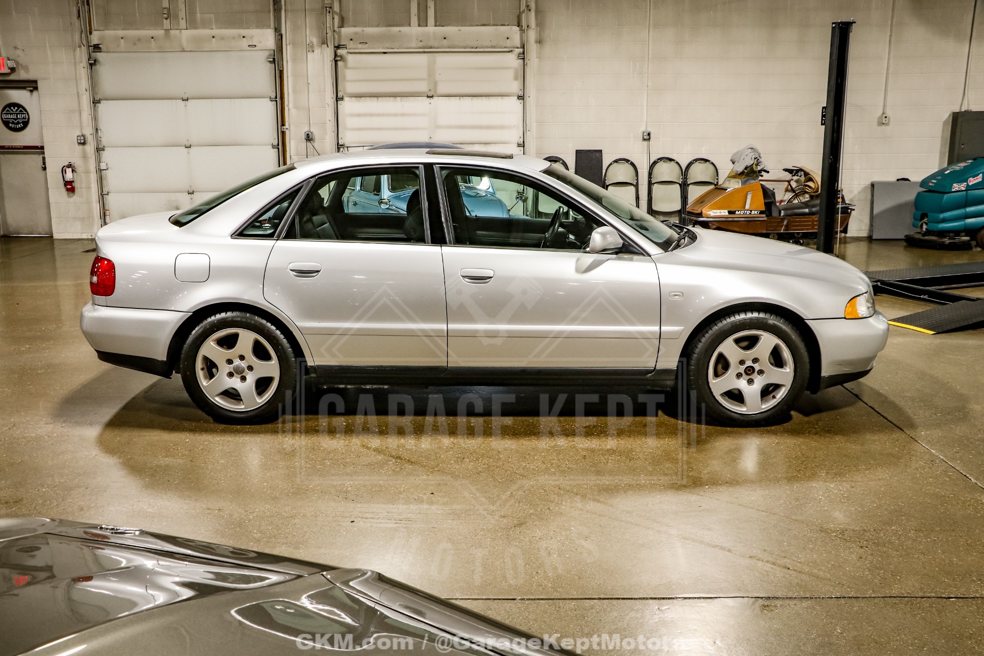 2001 Audi A4 10