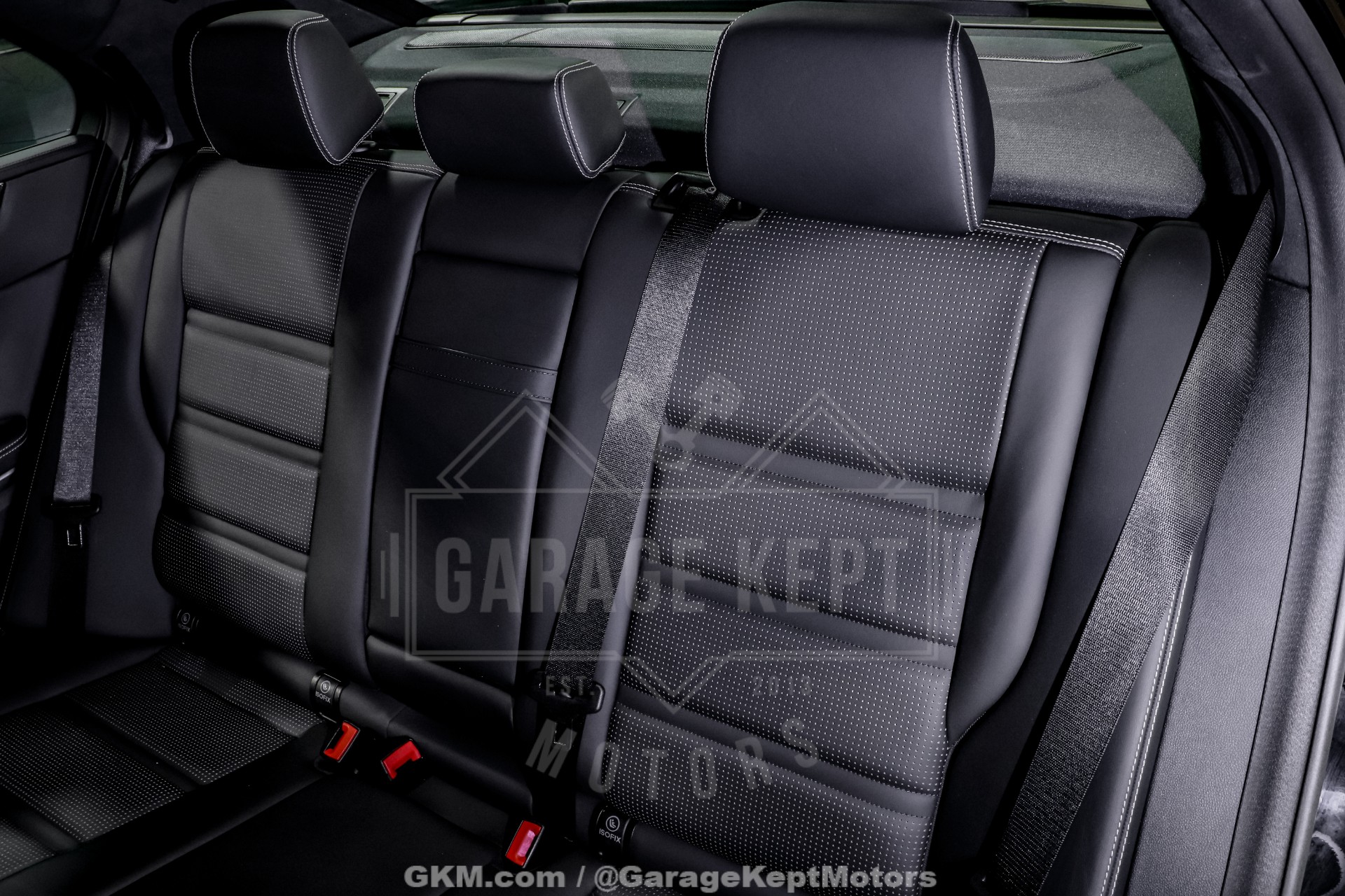 2016 Mercedes-Benz E-Class 121