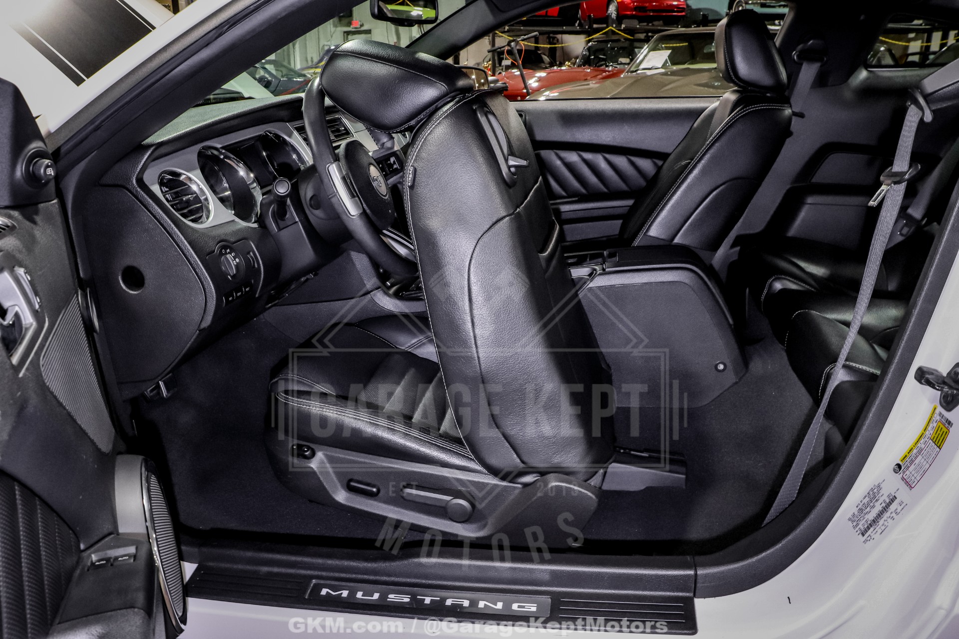 2010 Ford Mustang 111