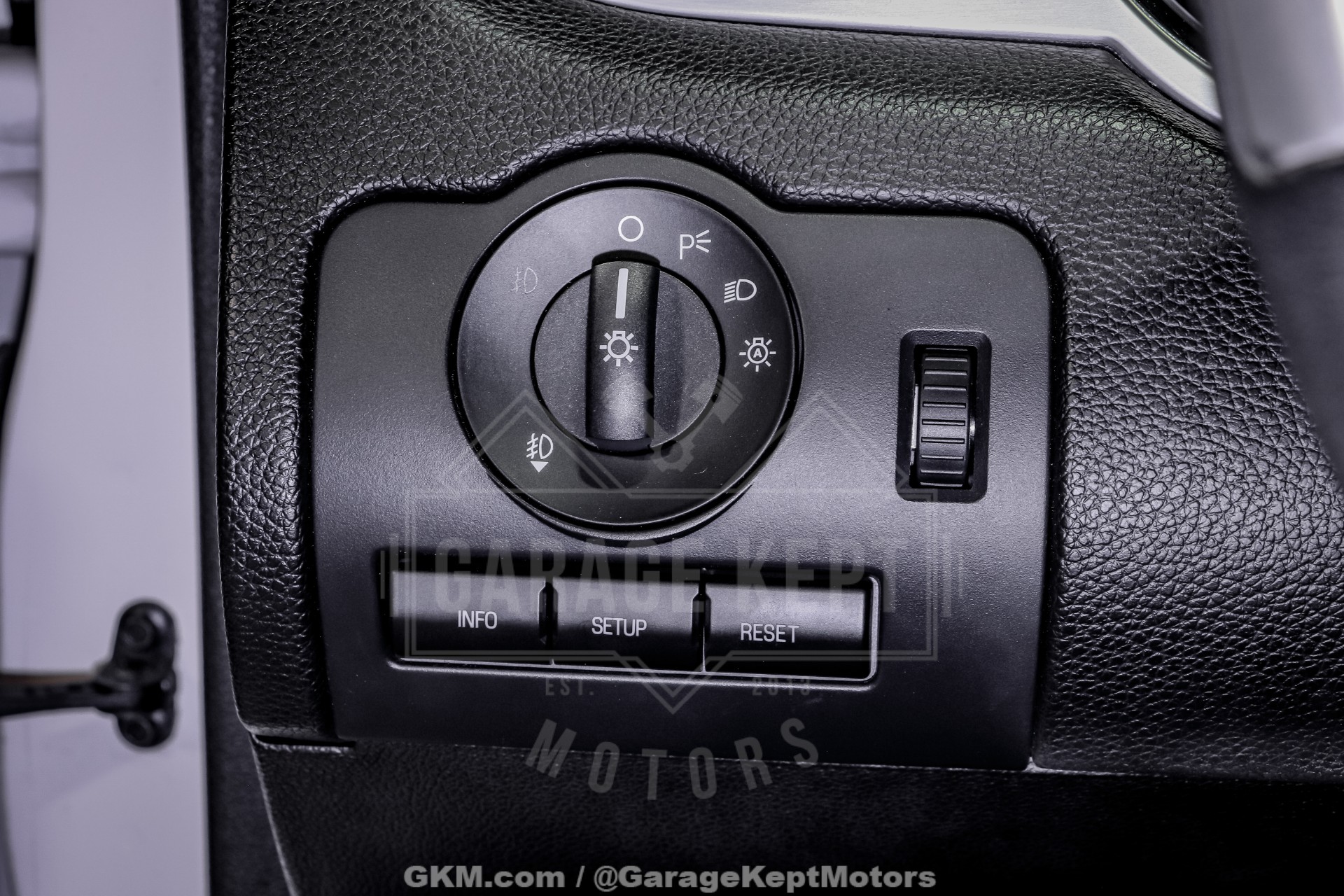 2010 Ford Mustang 121