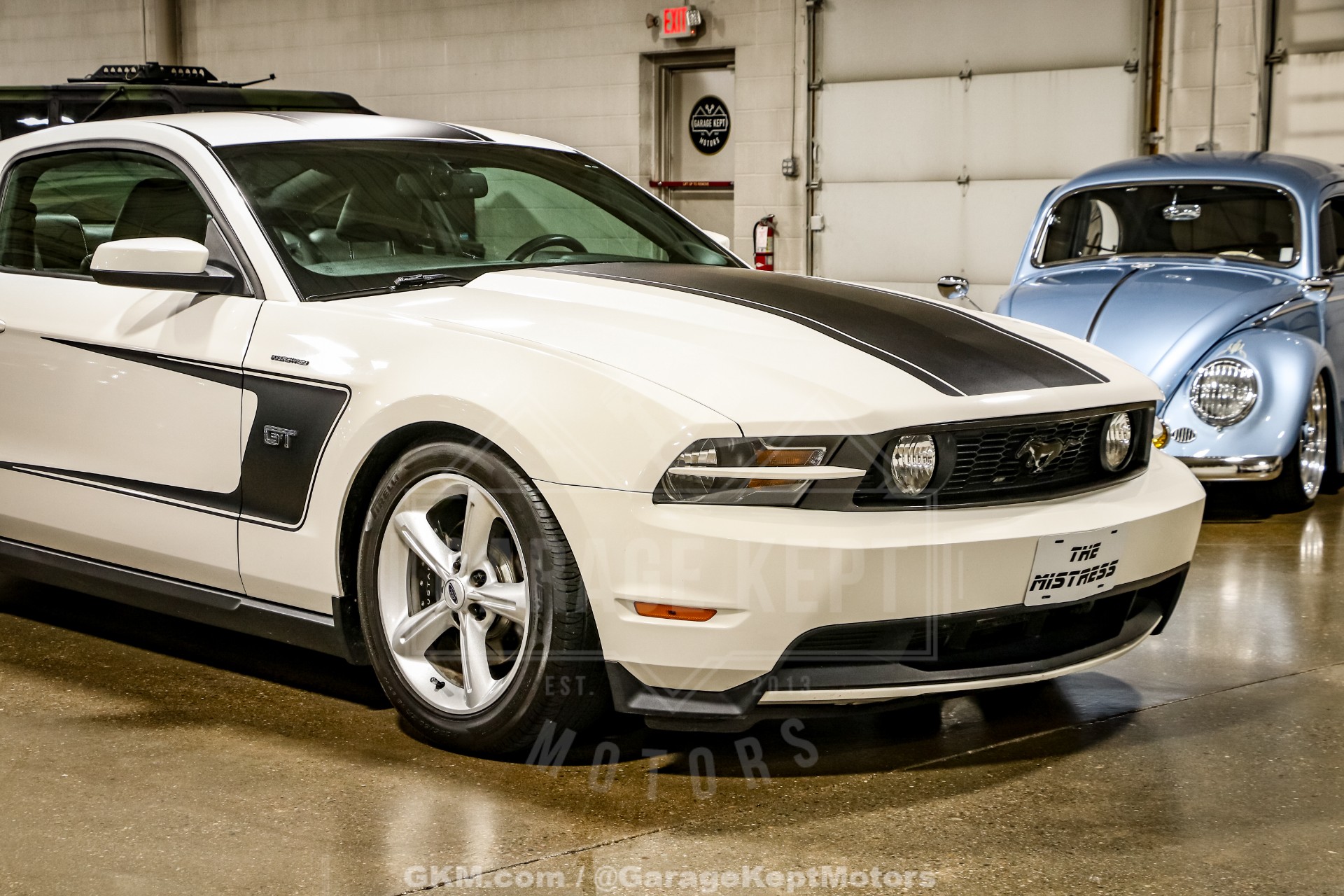 2010 Ford Mustang 13