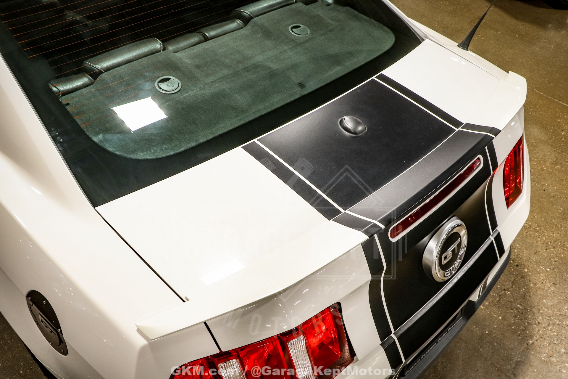 2010 Ford Mustang 38