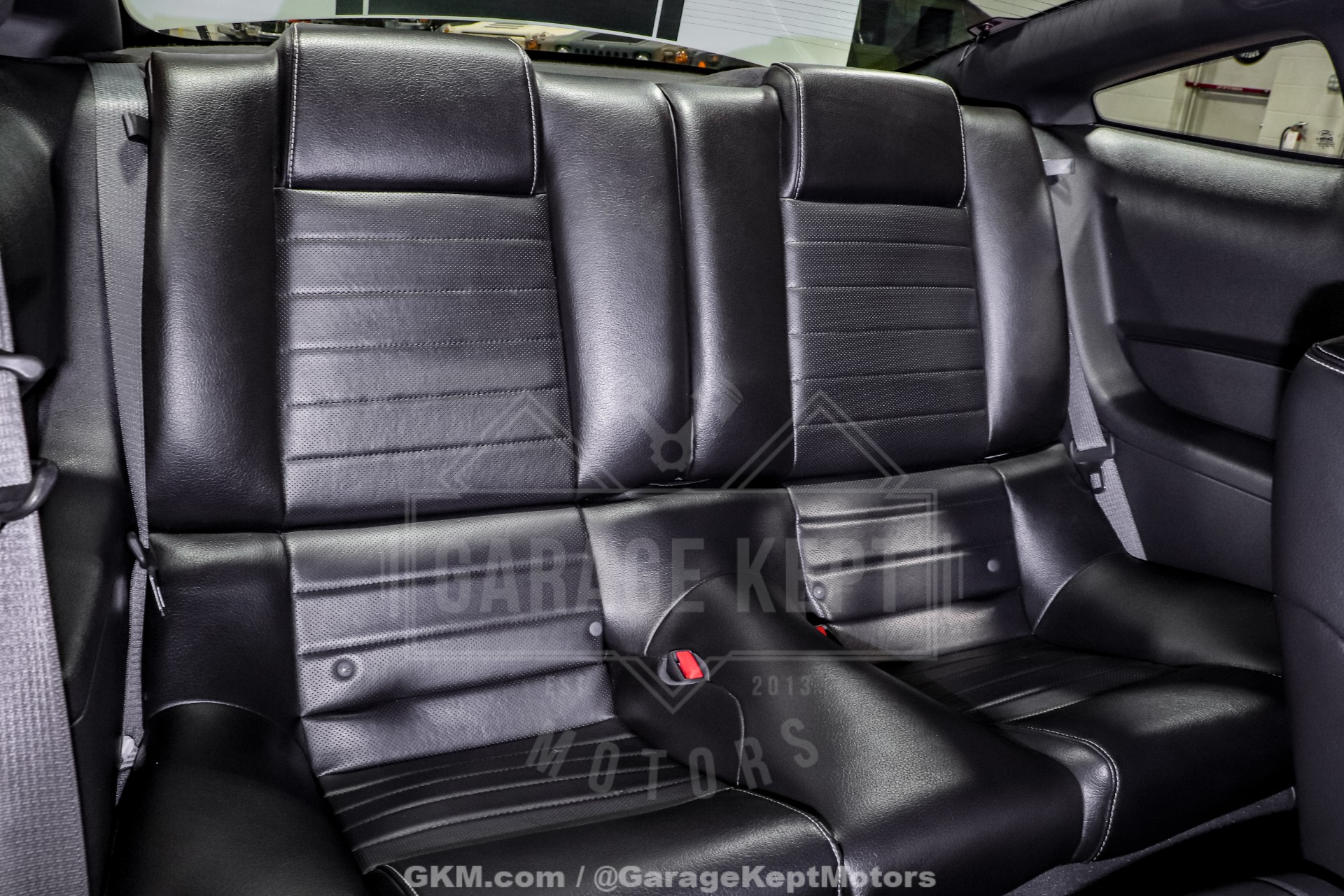 2010 Ford Mustang 75