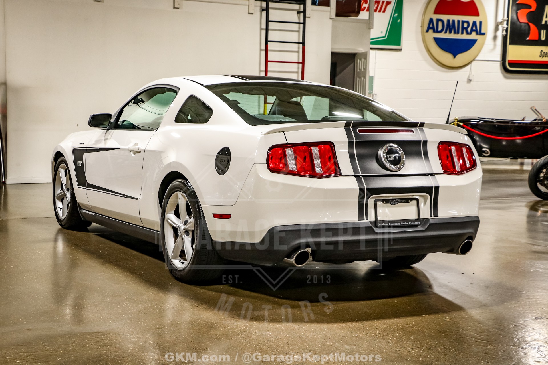 2010 Ford Mustang 7