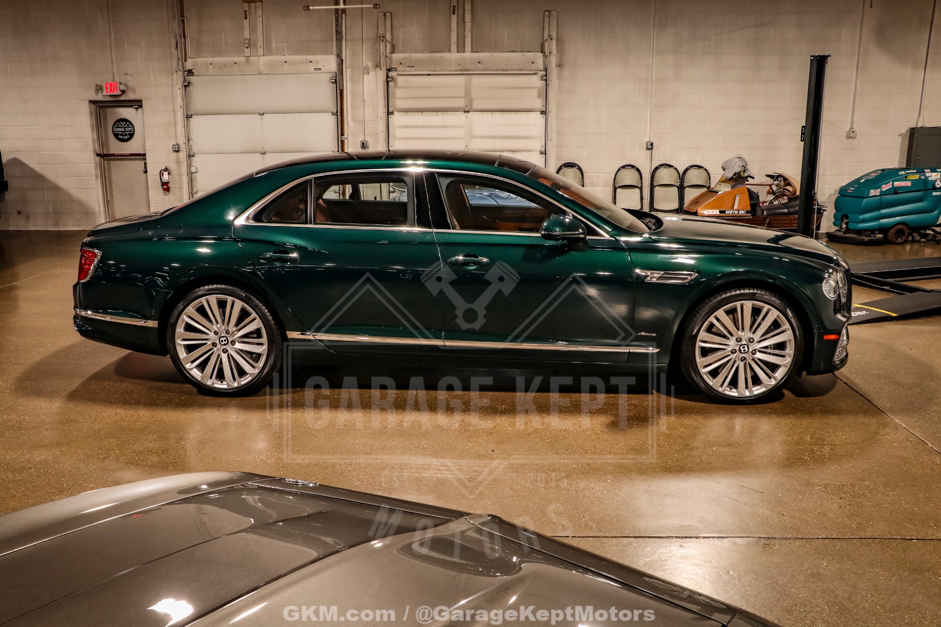 2023 Bentley Flying Spur 10